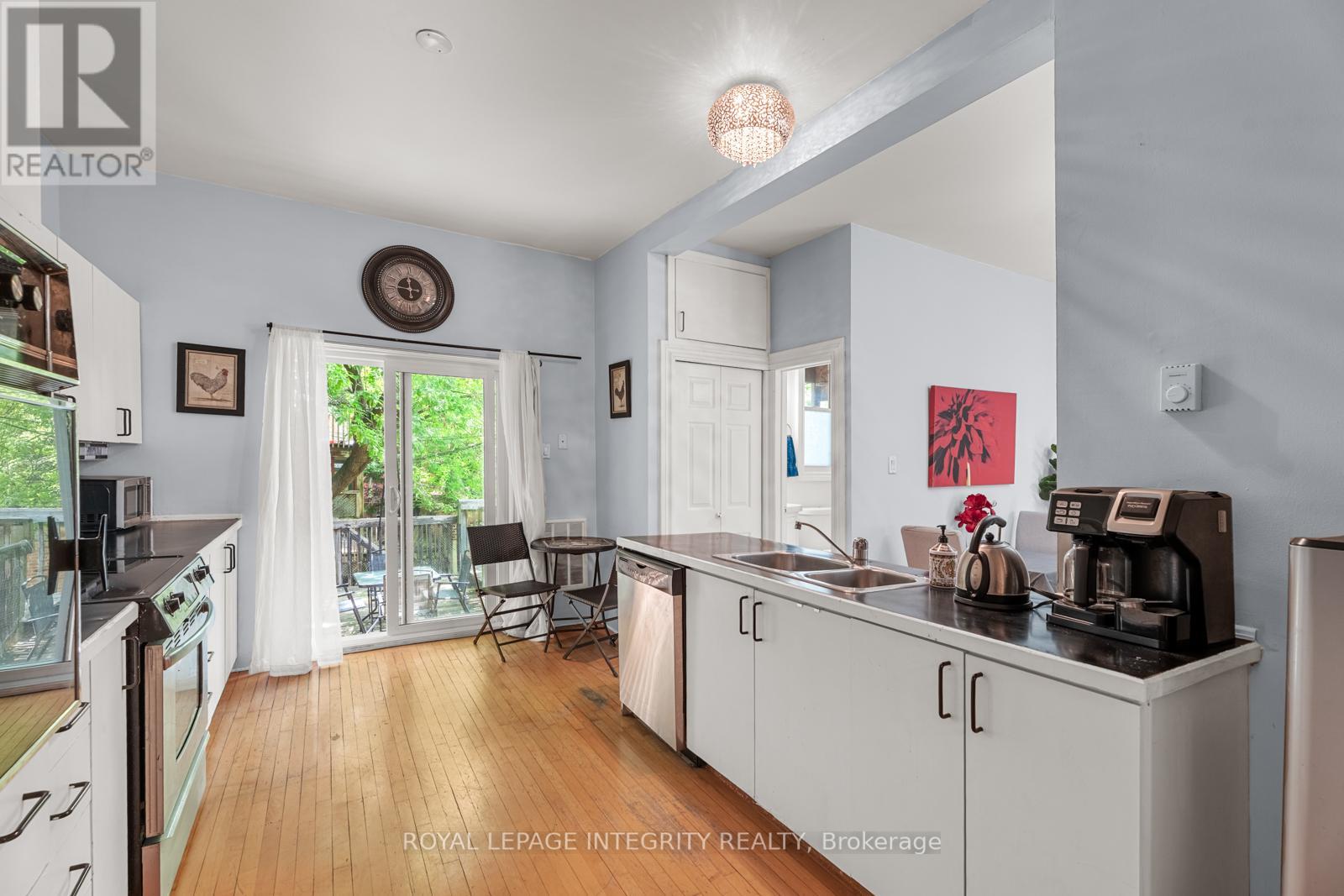 339 Chapel Street, Ottawa, Ontario  K1N 7Z5 - Photo 8 - X12722776