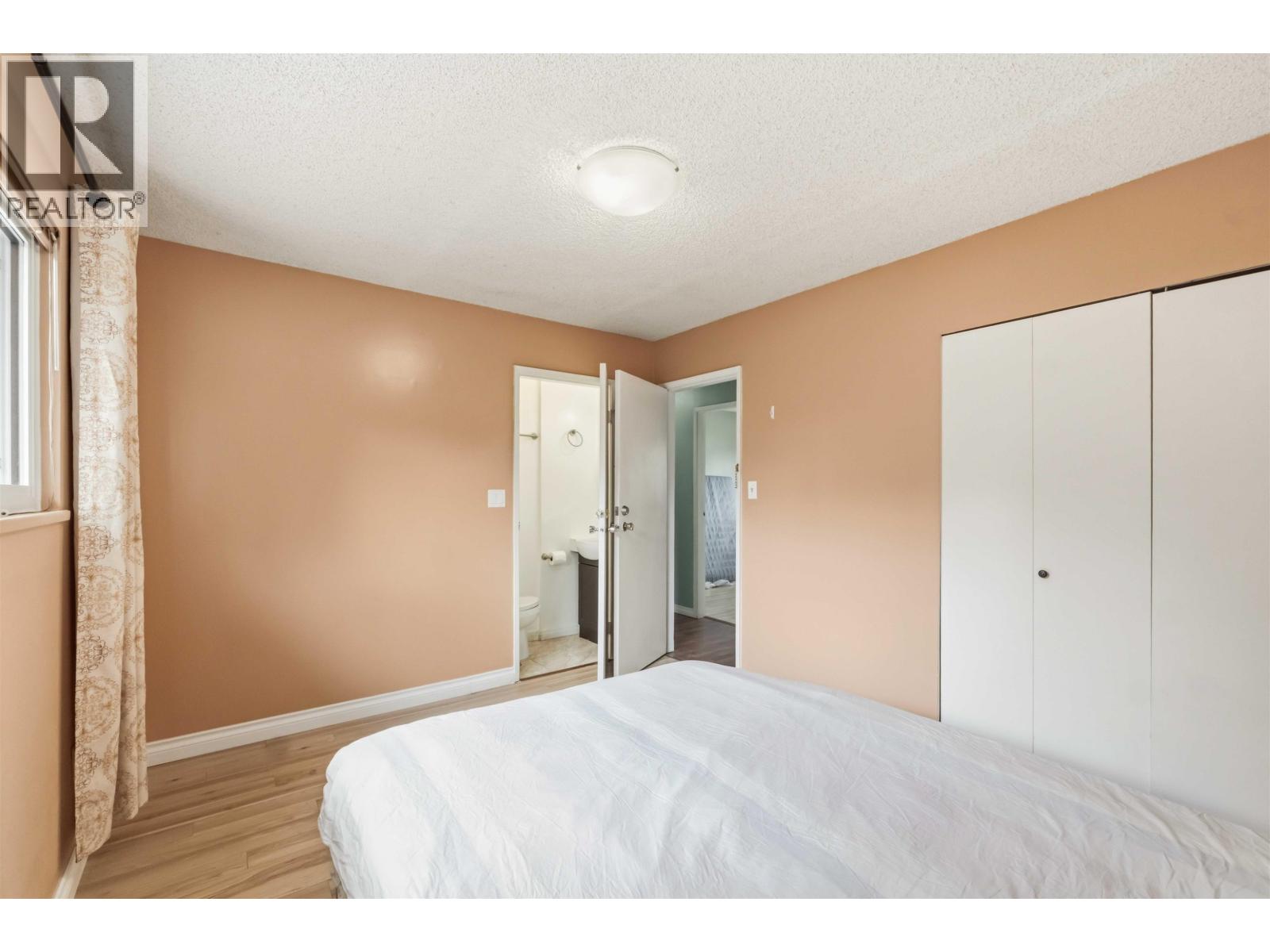 22970 Storey Avenue, Maple Ridge, British Columbia  V2X 3W1 - Photo 14 - R3116027