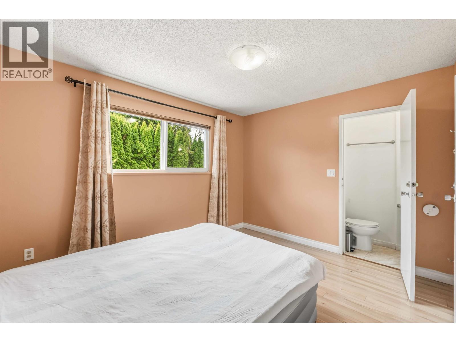 22970 Storey Avenue, Maple Ridge, British Columbia  V2X 3W1 - Photo 15 - R3116027