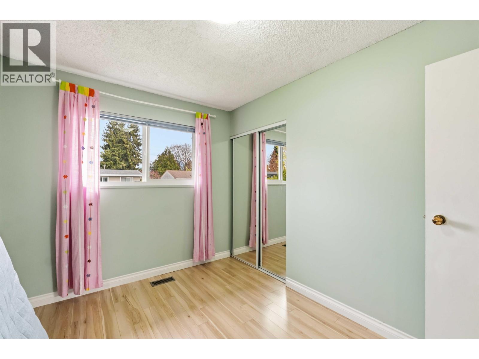 22970 Storey Avenue, Maple Ridge, British Columbia  V2X 3W1 - Photo 16 - R3116027