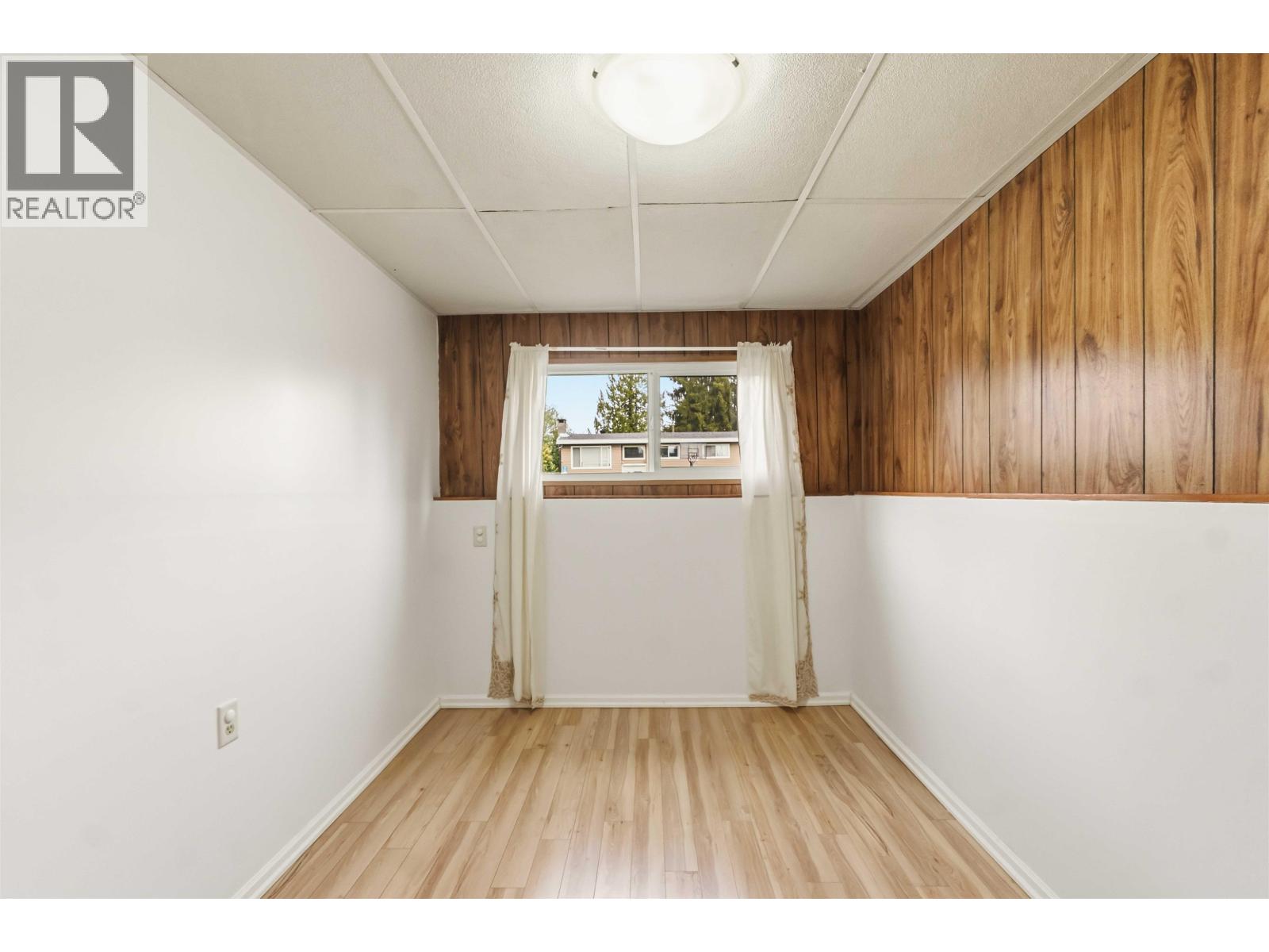 22970 Storey Avenue, Maple Ridge, British Columbia  V2X 3W1 - Photo 27 - R3116027