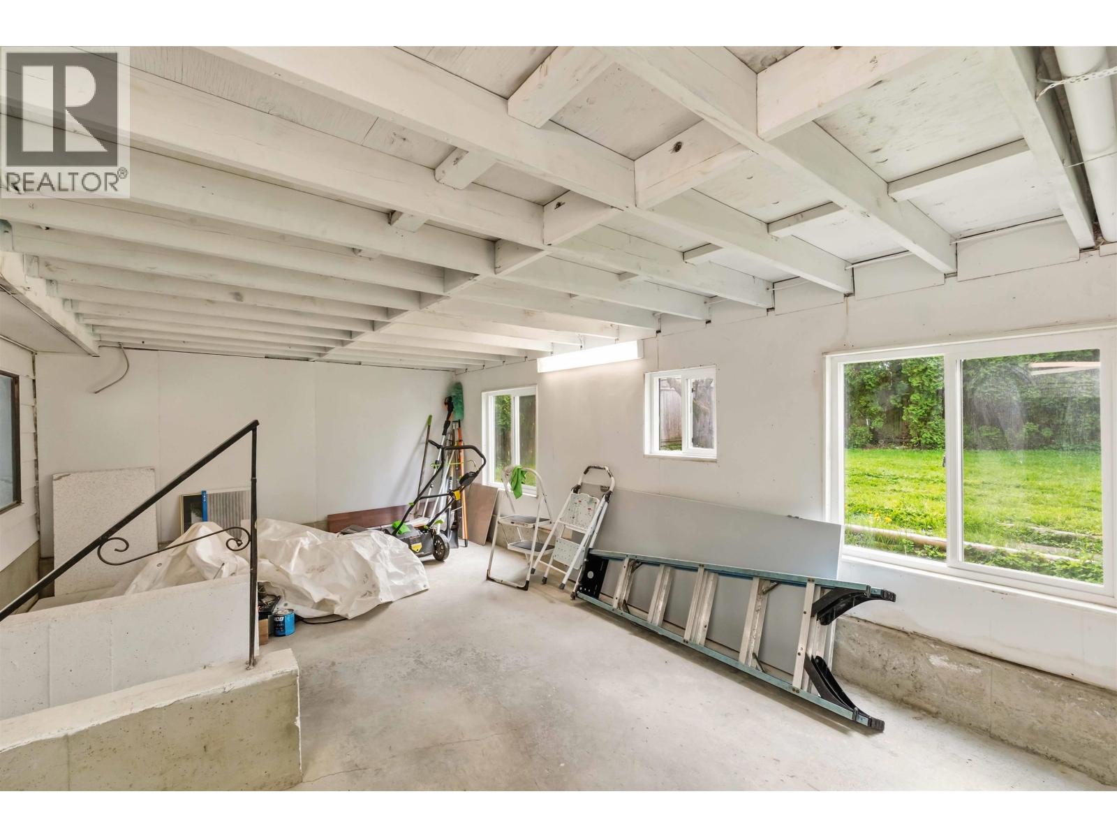 22970 Storey Avenue, Maple Ridge, British Columbia  V2X 3W1 - Photo 28 - R3116027