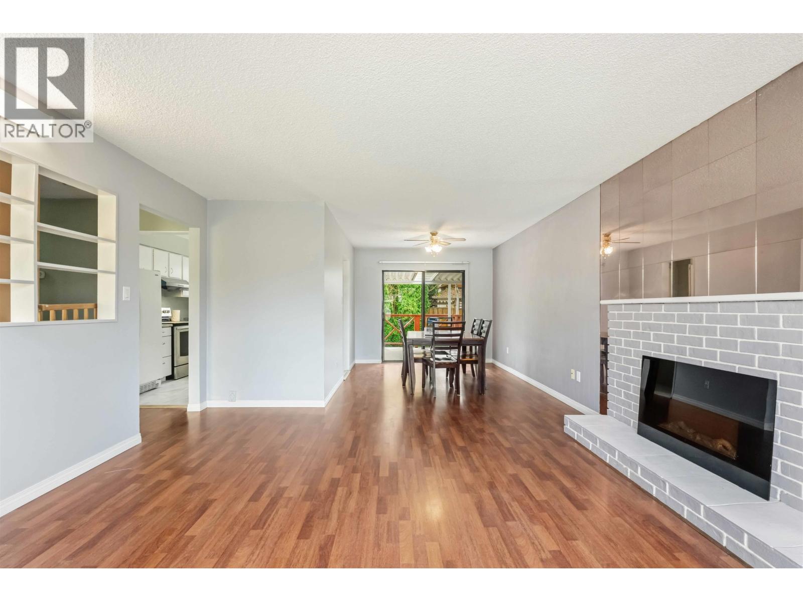 22970 Storey Avenue, Maple Ridge, British Columbia  V2X 3W1 - Photo 8 - R3116027