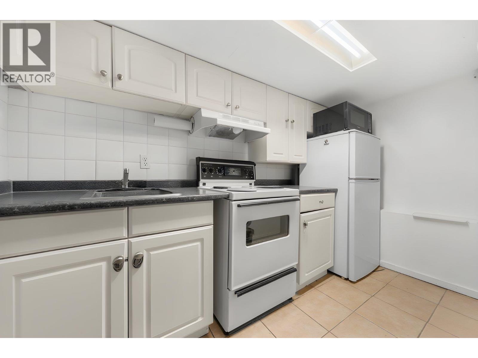 339 E 41st Avenue, Vancouver, British Columbia  V5W 1N9 - Photo 33 - R3116030