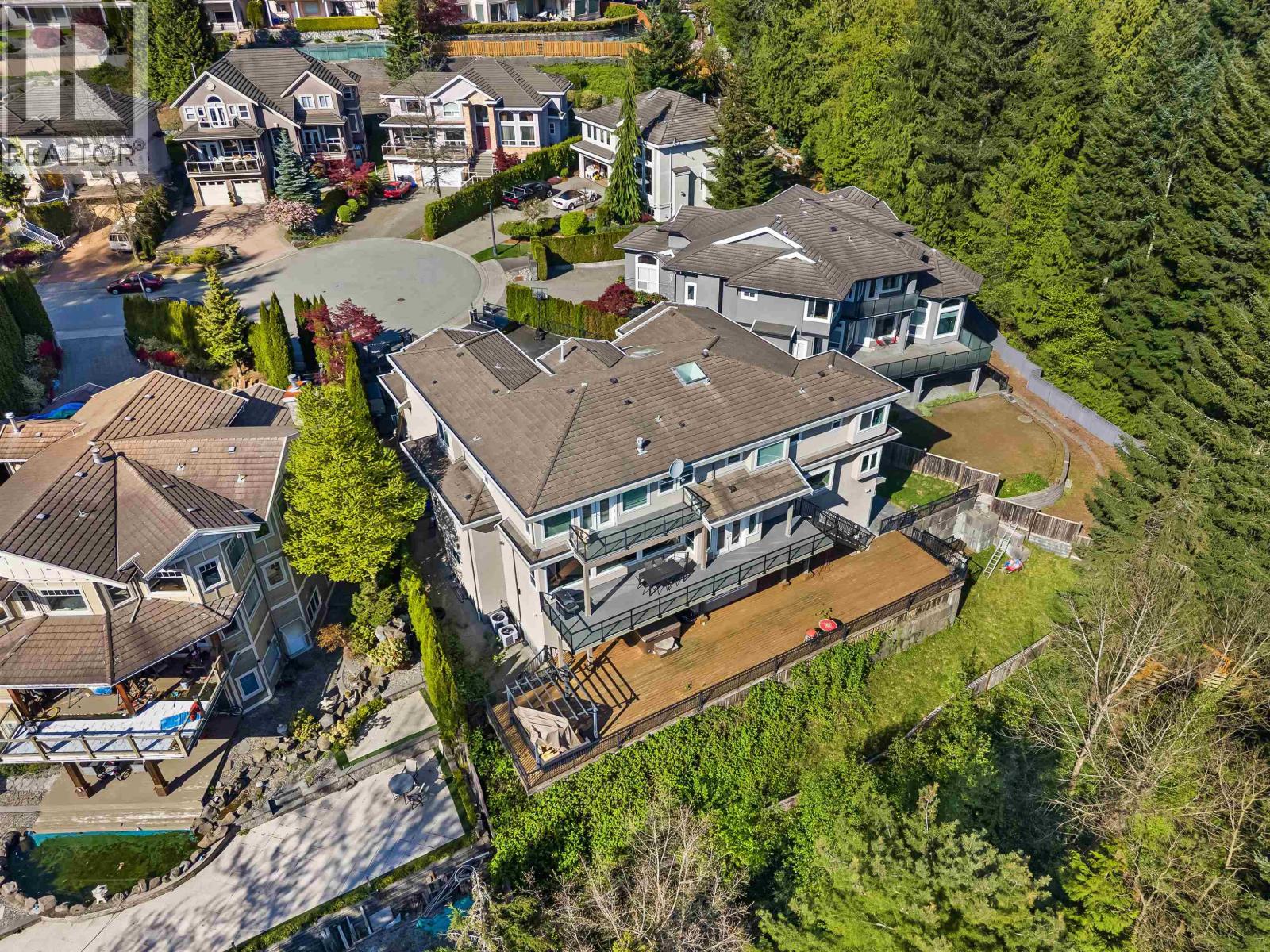 2982 Sunridge Court, Coquitlam, British Columbia  V3E 3M5 - Photo 32 - R3116043