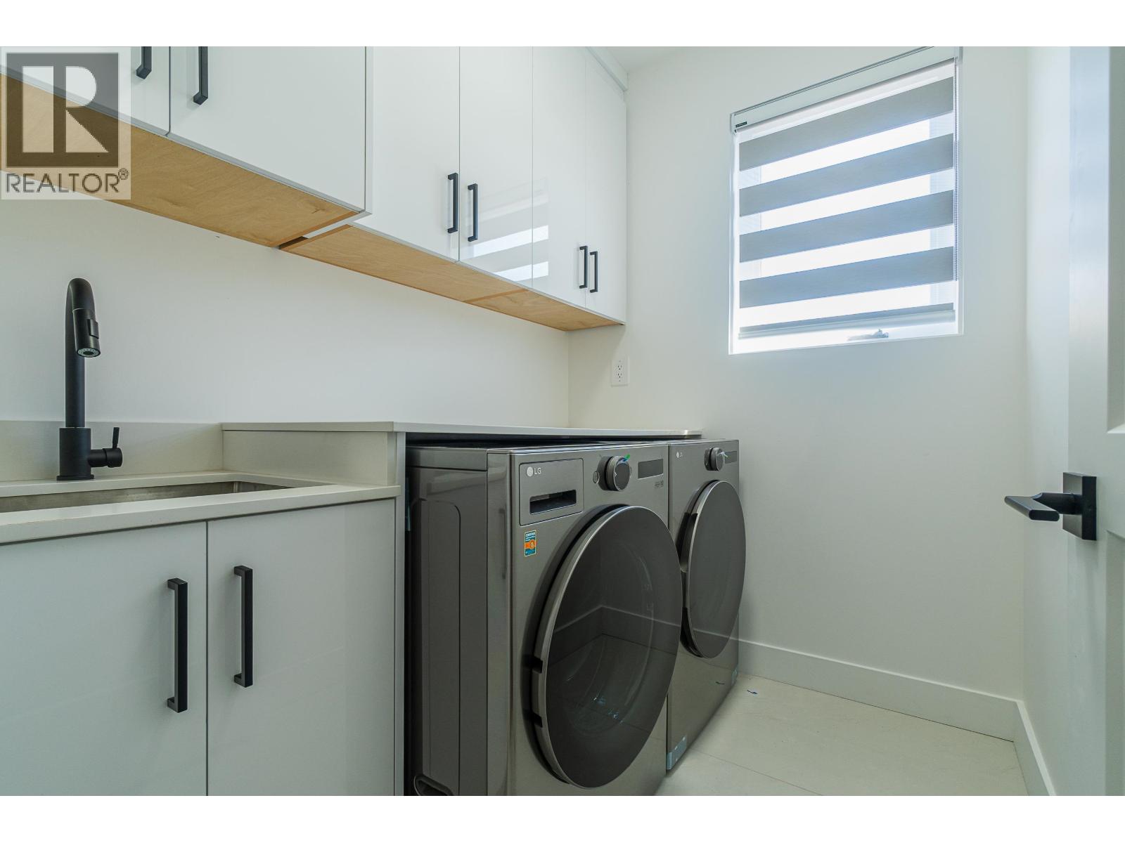 4152 Pender Street, Burnaby, British Columbia  V5C 2M2 - Photo 29 - R3116052