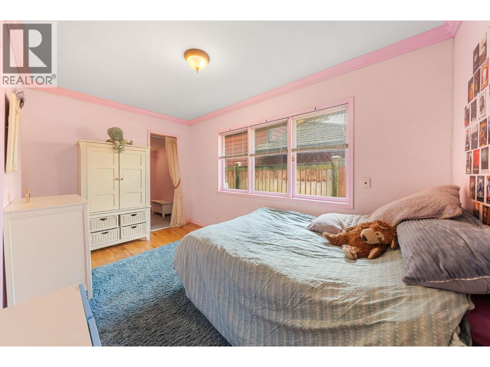 2010 Mackay Avenue, North Vancouver, British Columbia  V7P 2M7 - Photo 18 - R3116063