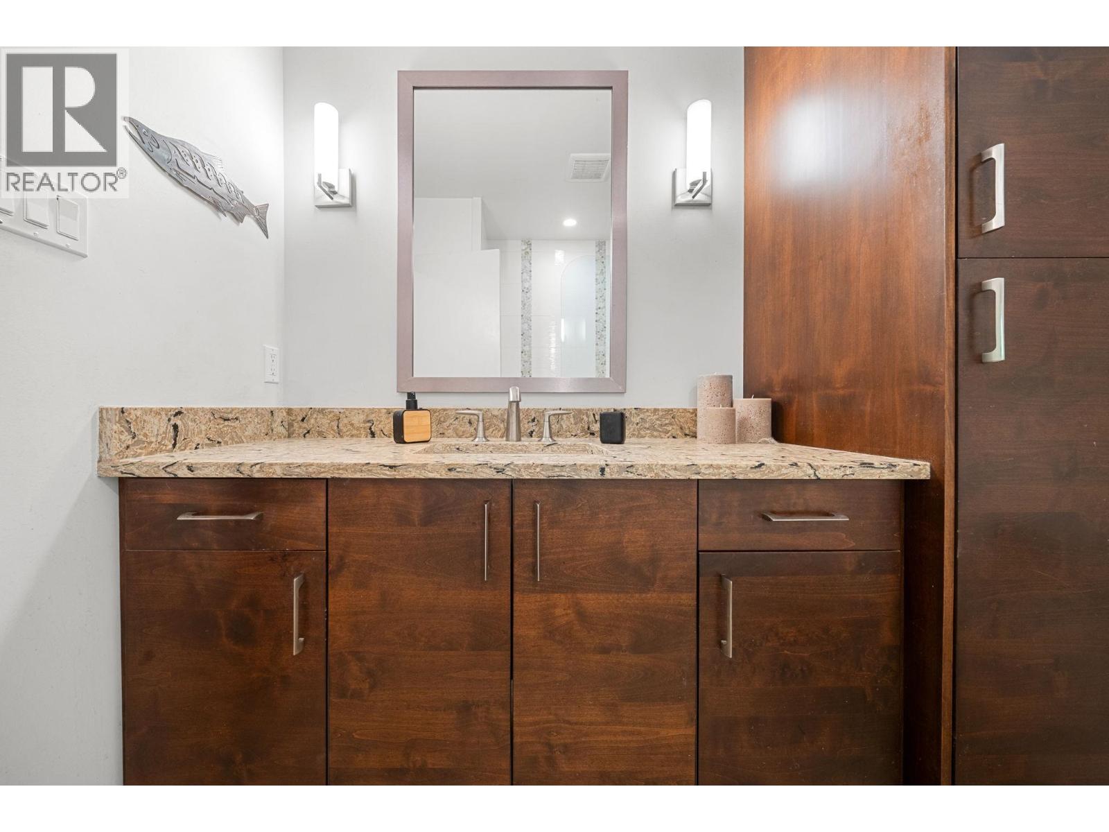 2010 Mackay Avenue, North Vancouver, British Columbia  V7P 2M7 - Photo 21 - R3116063