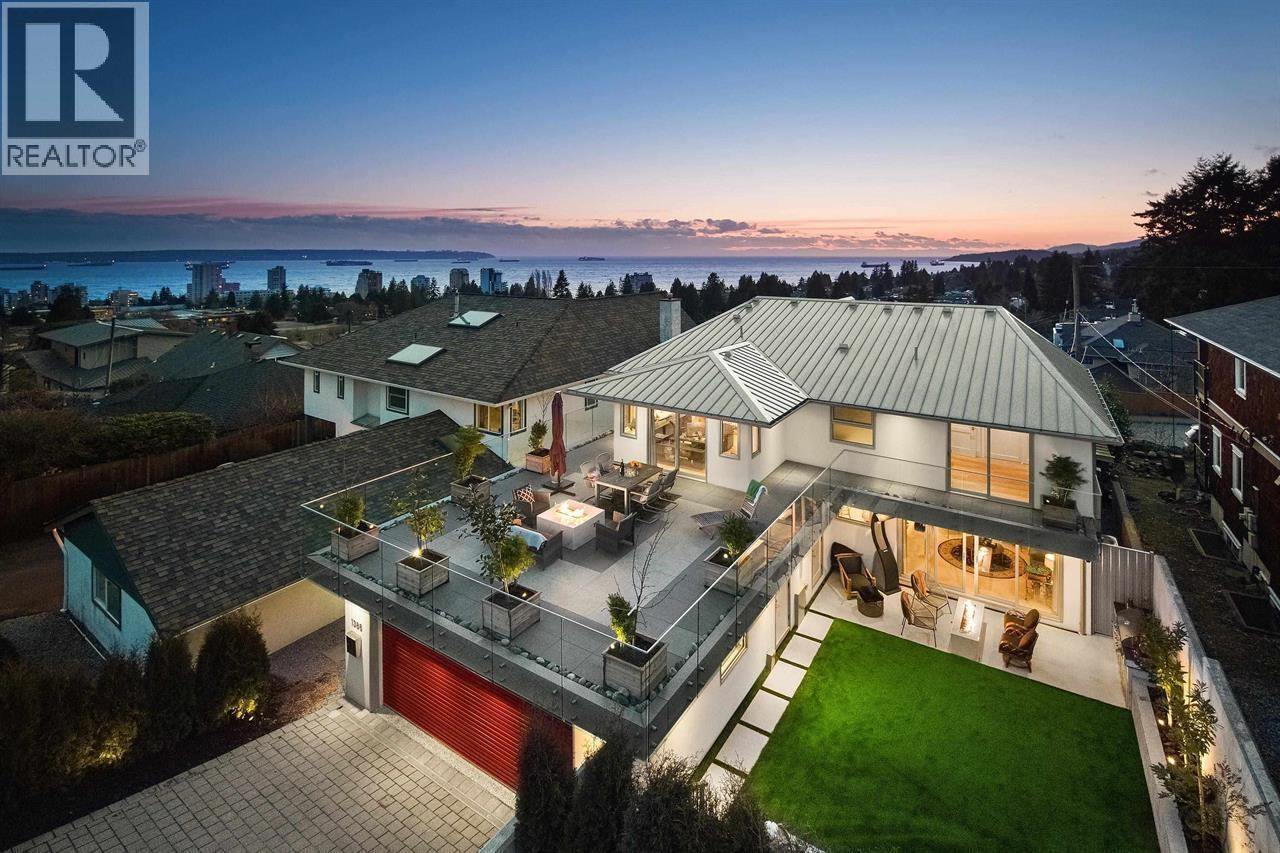 1388 21ST STREET, west vancouver, British Columbia