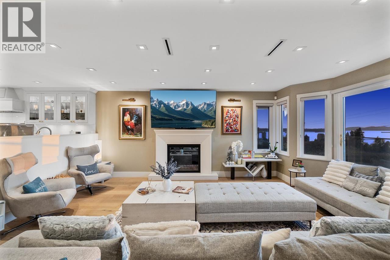 1388 21st Street, West Vancouver, British Columbia  V7V 4B3 - Photo 4 - R3116085