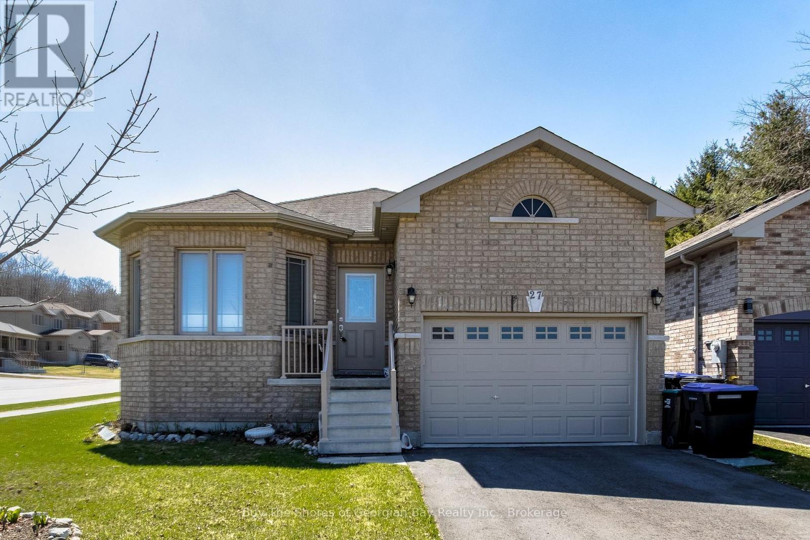 27 BEAUSOLEIL DRIVE, Penetanguishene, Ontario