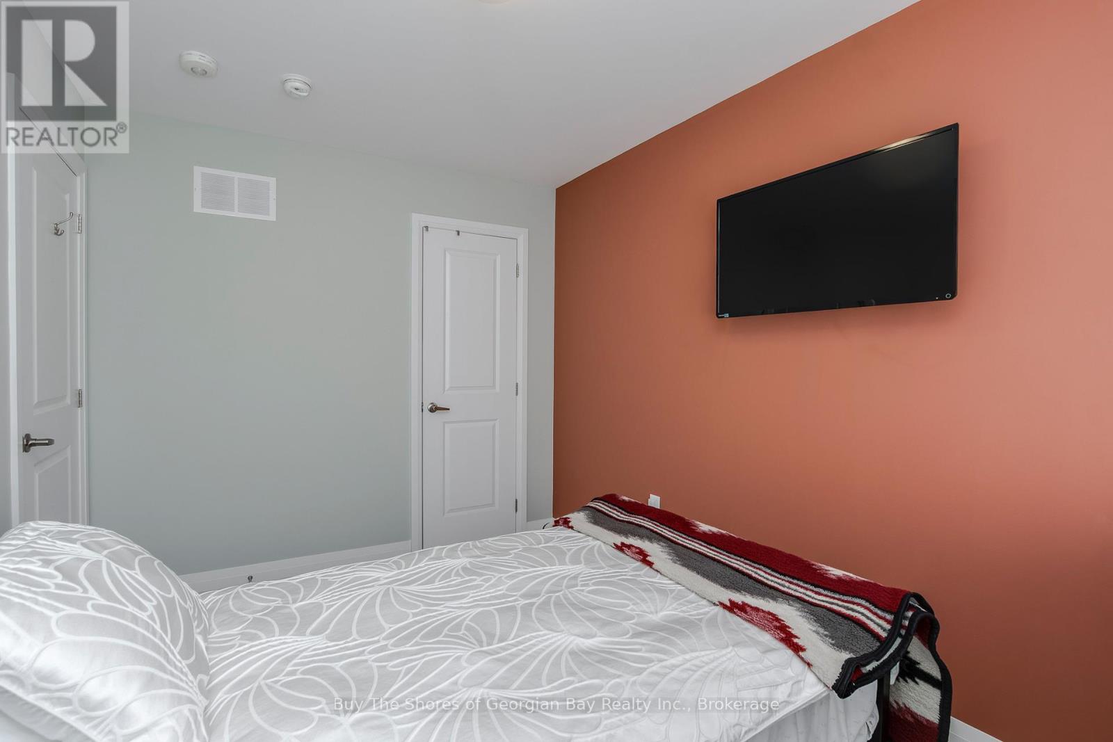 27 Beausoleil Drive, Penetanguishene, Ontario  L9M 0V7 - Photo 23 - S13049054