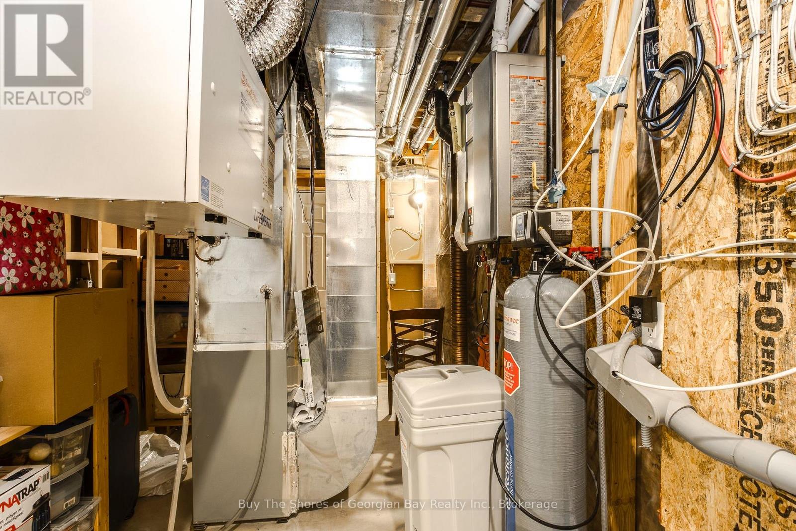 27 Beausoleil Drive, Penetanguishene, Ontario  L9M 0V7 - Photo 34 - S13049054