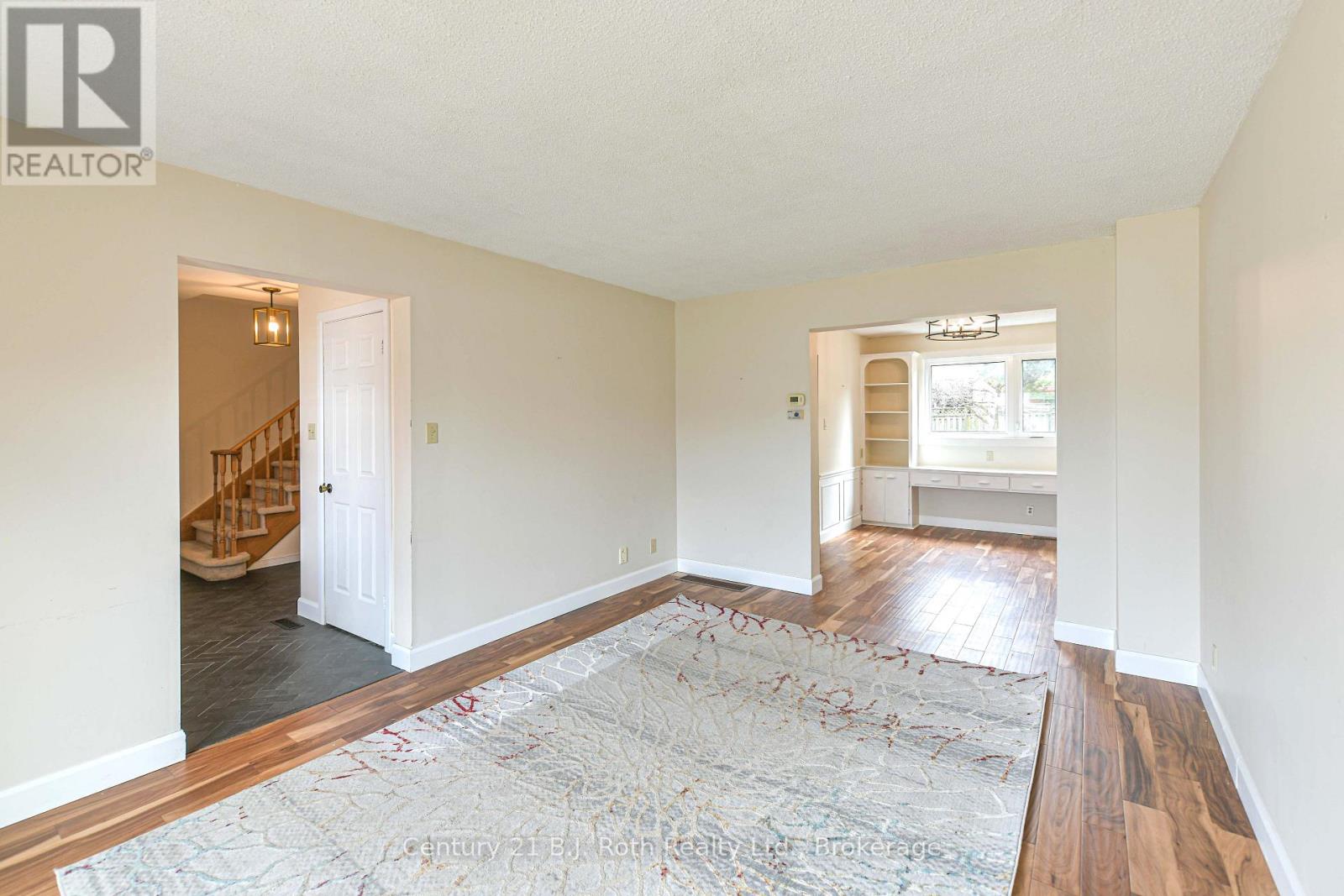 8 Carmichael Court, Orillia, Ontario  L3V 7R6 - Photo 11 - S13049078