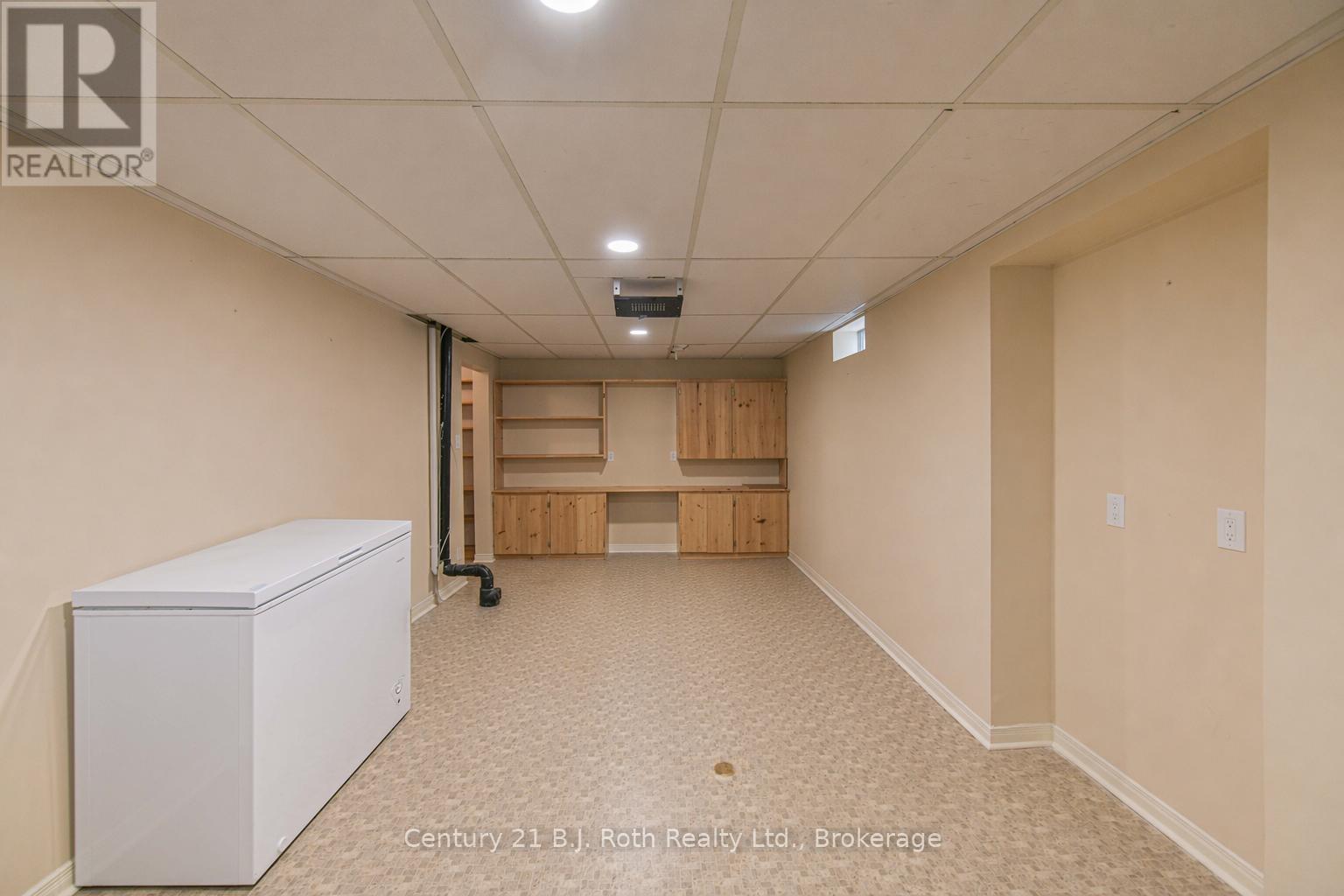 8 Carmichael Court, Orillia, Ontario  L3V 7R6 - Photo 34 - S13049078