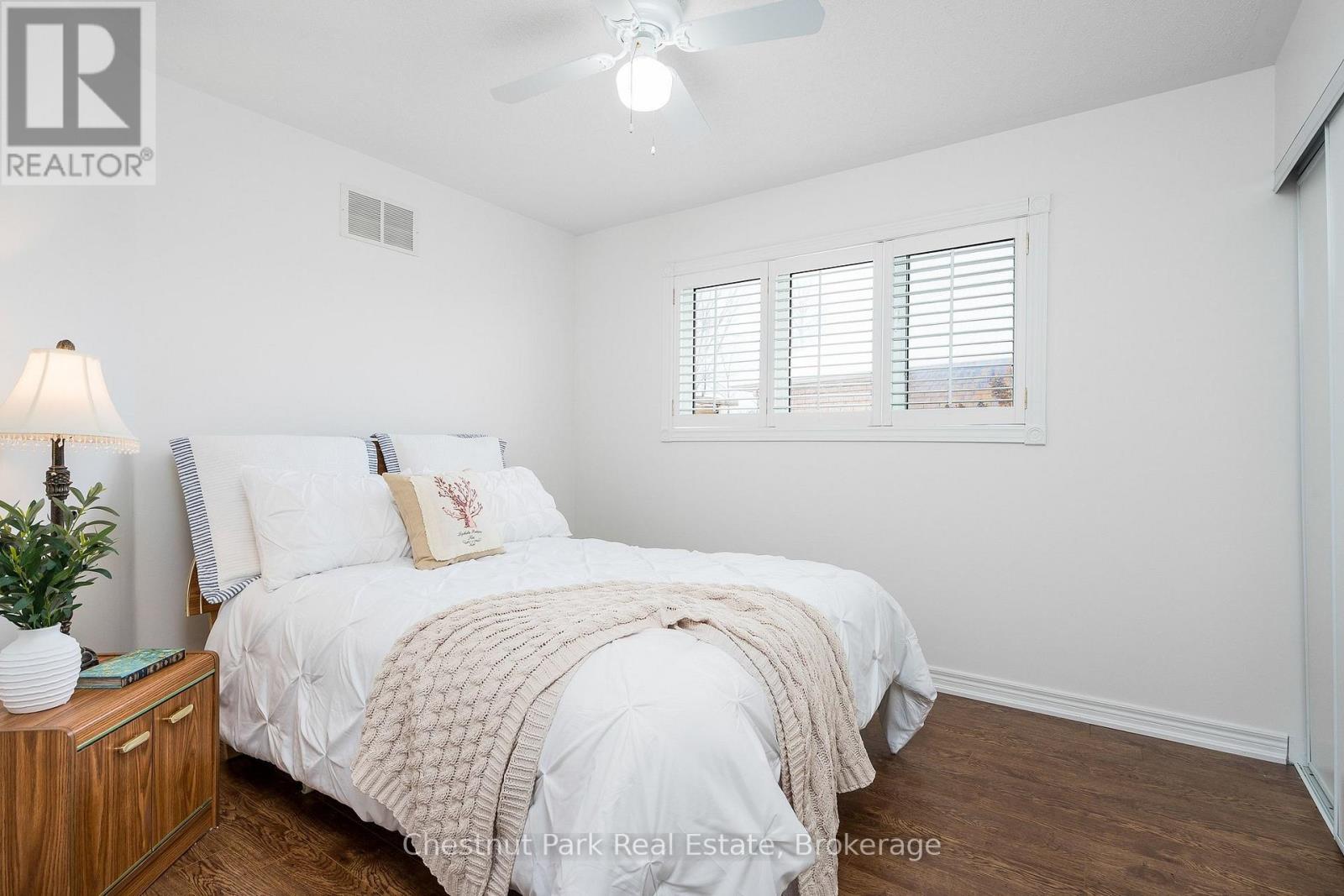 16 Green Pine Crescent, Wasaga Beach, Ontario  L9Z 1P6 - Photo 27 - S13049128