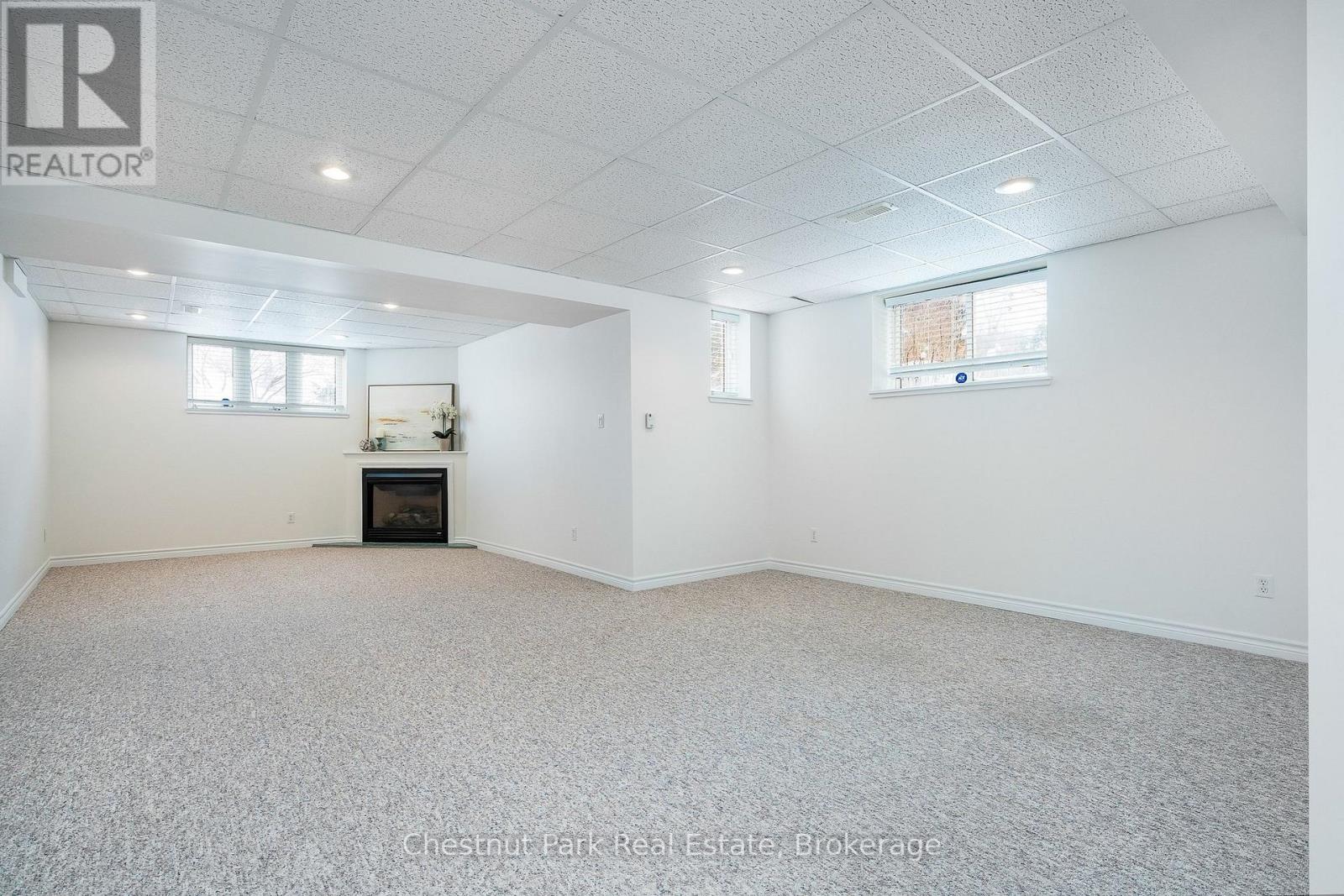 16 Green Pine Crescent, Wasaga Beach, Ontario  L9Z 1P6 - Photo 34 - S13049128