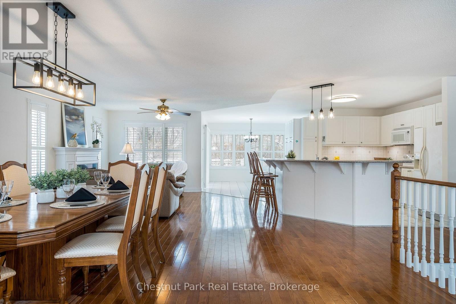 16 Green Pine Crescent, Wasaga Beach, Ontario  L9Z 1P6 - Photo 4 - S13049128