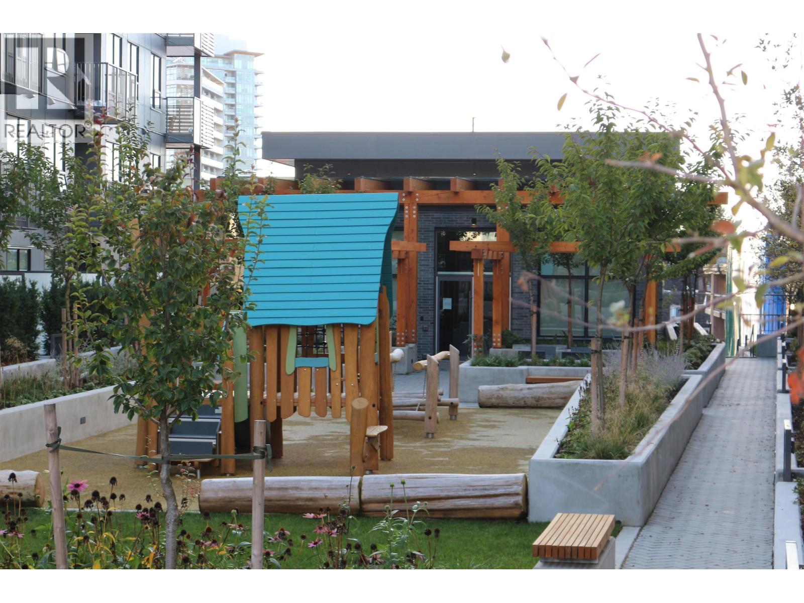 648 Lea Avenue, Coquitlam, British Columbia  V3E 2R2 - Photo 18 - R3116012