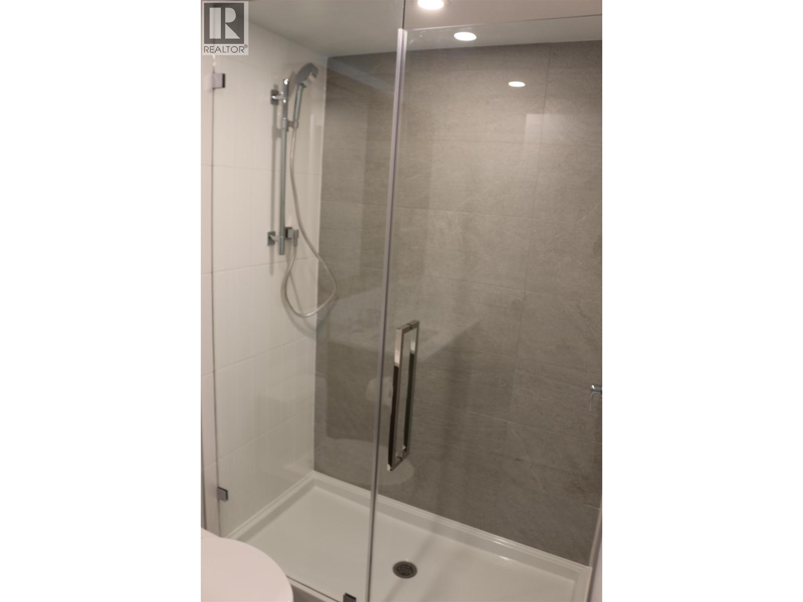 648 Lea Avenue, Coquitlam, British Columbia  V3E 2R2 - Photo 9 - R3116012