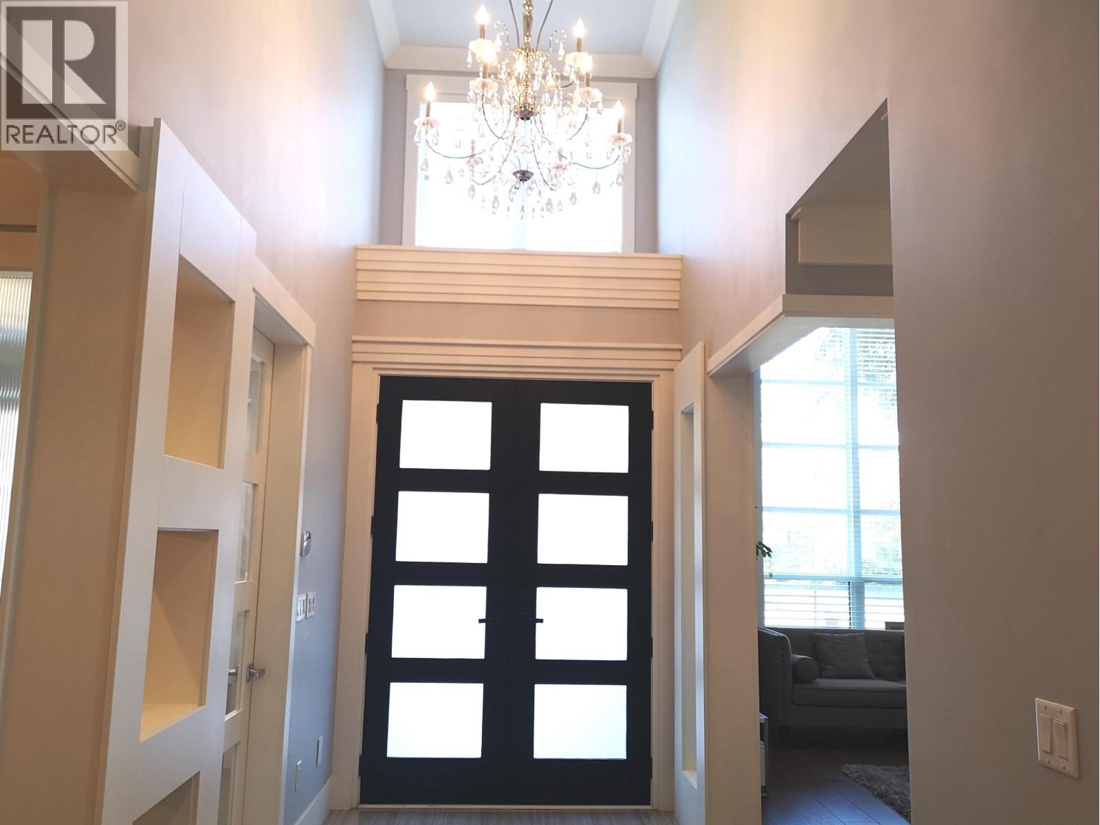 8211 Seafair Drive, Richmond, British Columbia  V7C 1X3 - Photo 2 - R3116089