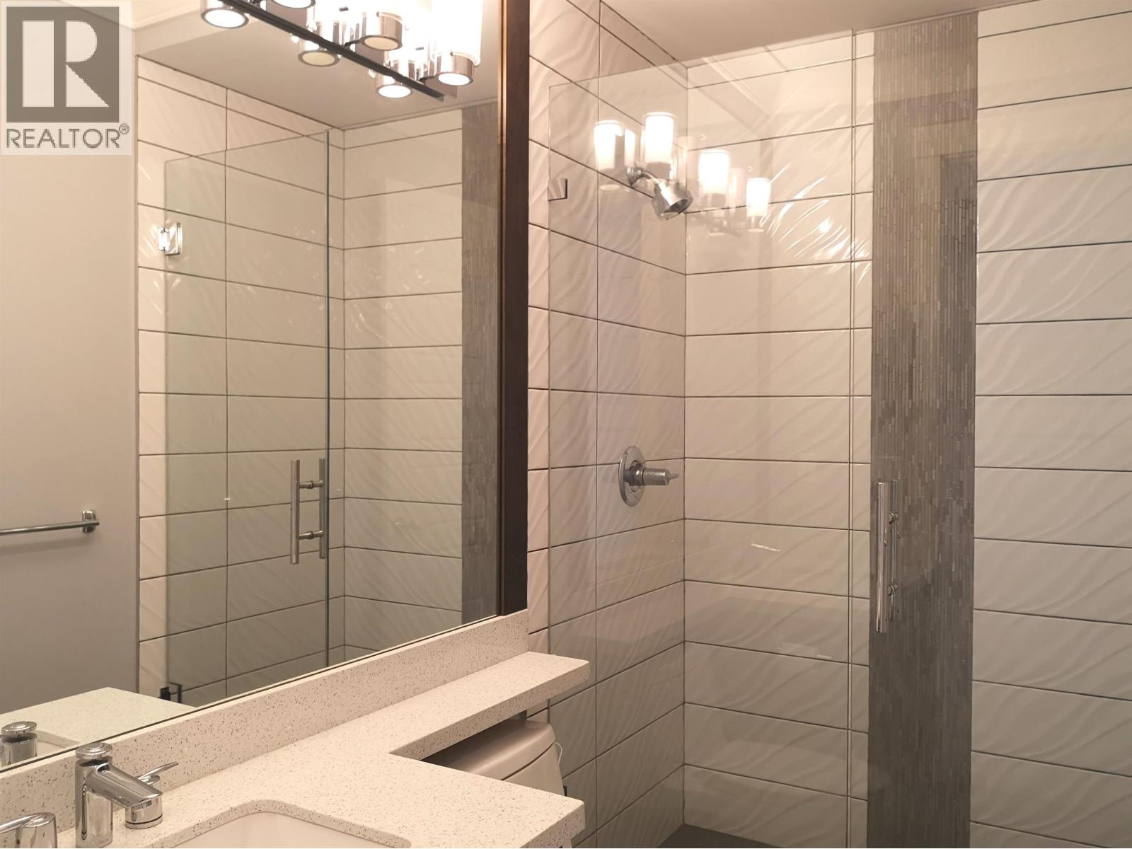 8211 Seafair Drive, Richmond, British Columbia  V7C 1X3 - Photo 30 - R3116089