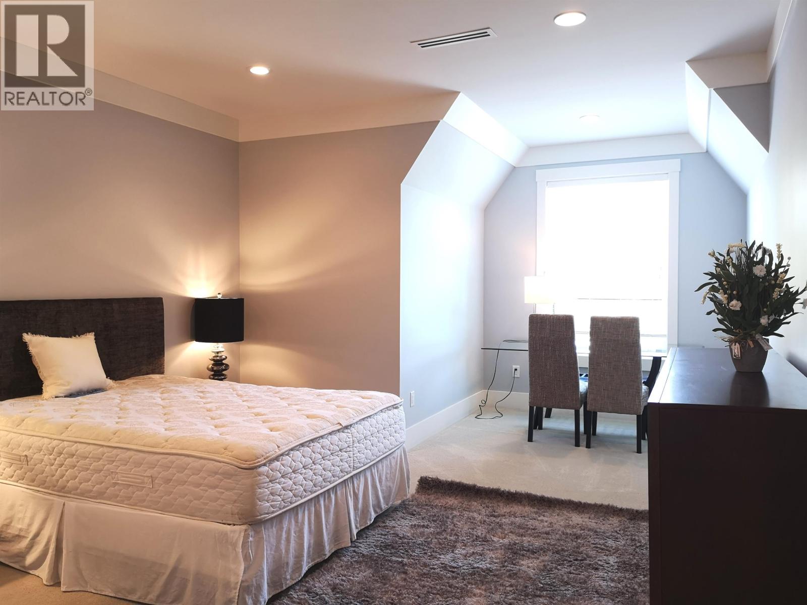 8211 Seafair Drive, Richmond, British Columbia  V7C 1X3 - Photo 31 - R3116089