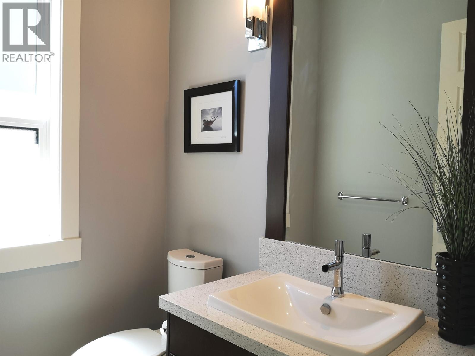 8211 Seafair Drive, Richmond, British Columbia  V7C 1X3 - Photo 37 - R3116089