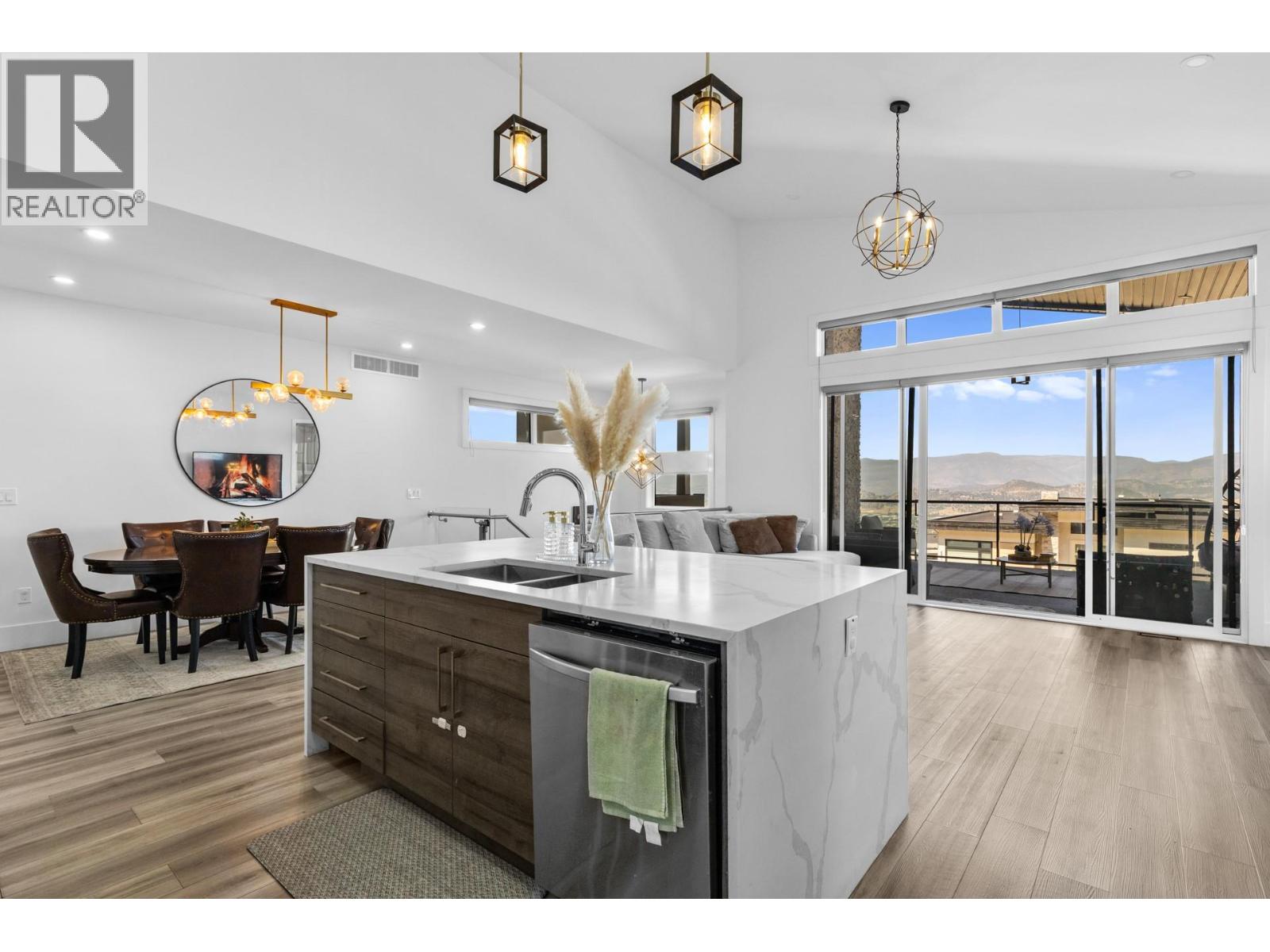 683 Deans Drive, Kelowna, British Columbia  V1P 1A1 - Photo 14 - 10381540