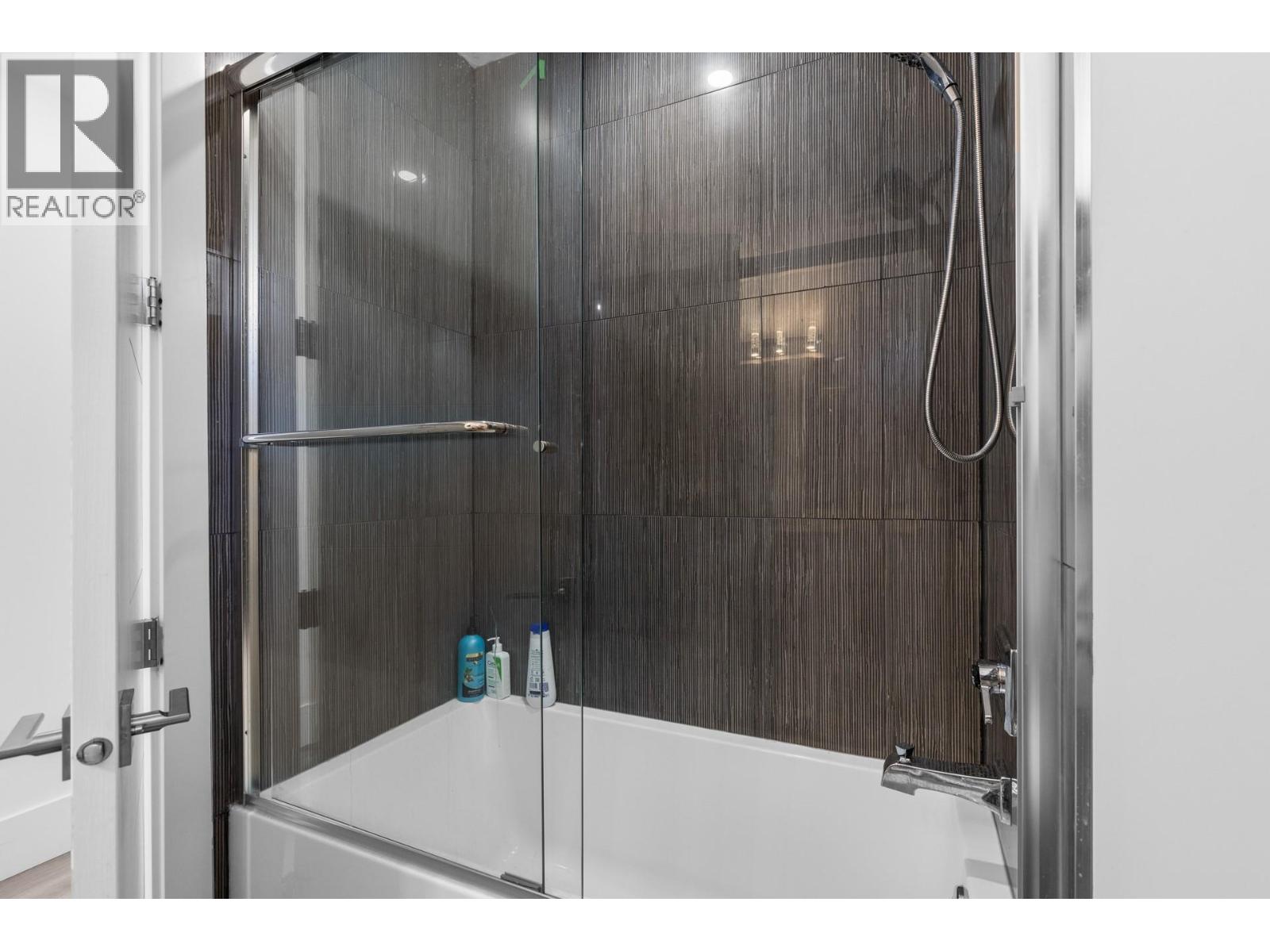 683 Deans Drive, Kelowna, British Columbia  V1P 1A1 - Photo 51 - 10381540