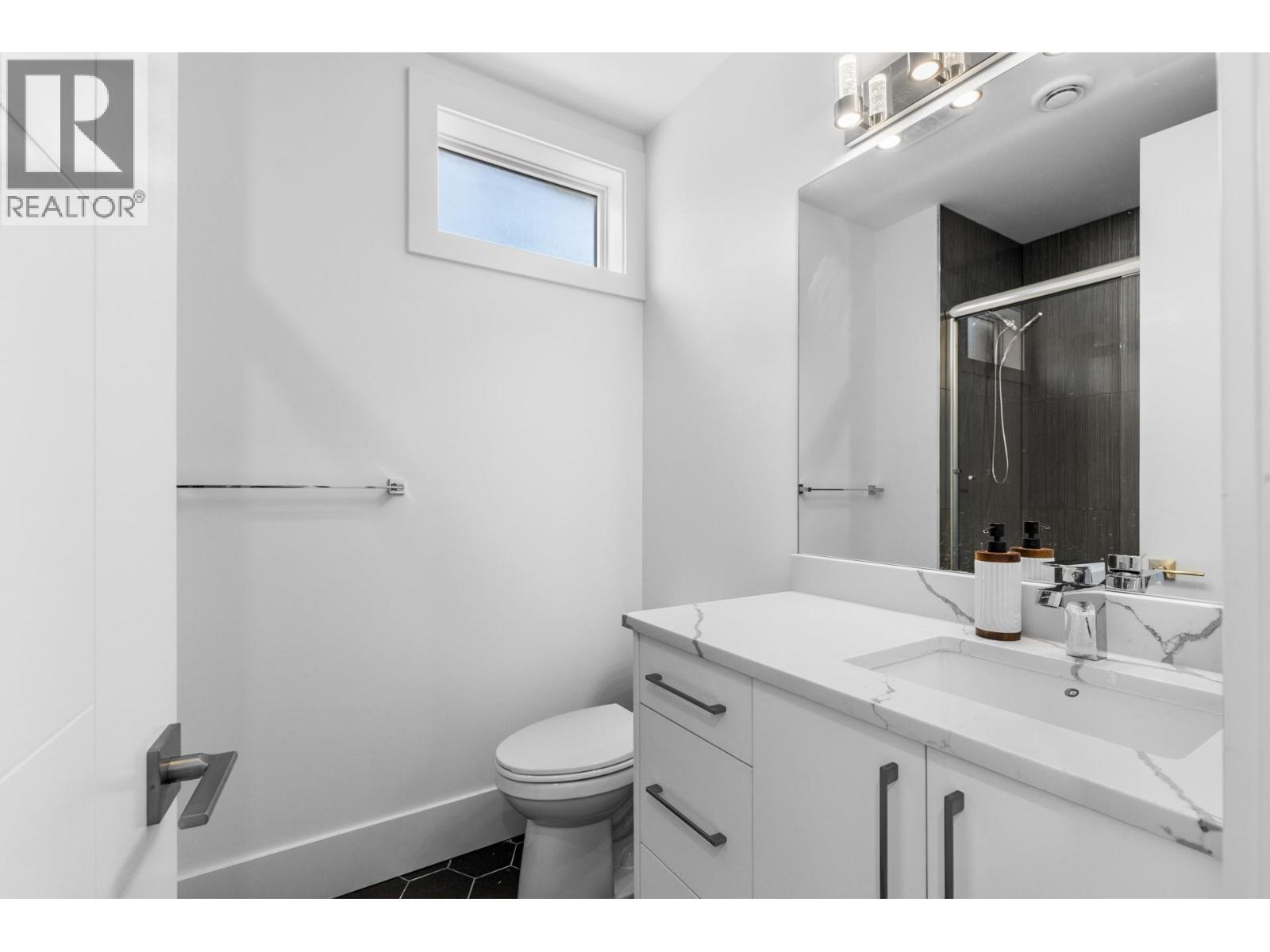 683 Deans Drive, Kelowna, British Columbia  V1P 1A1 - Photo 50 - 10381540