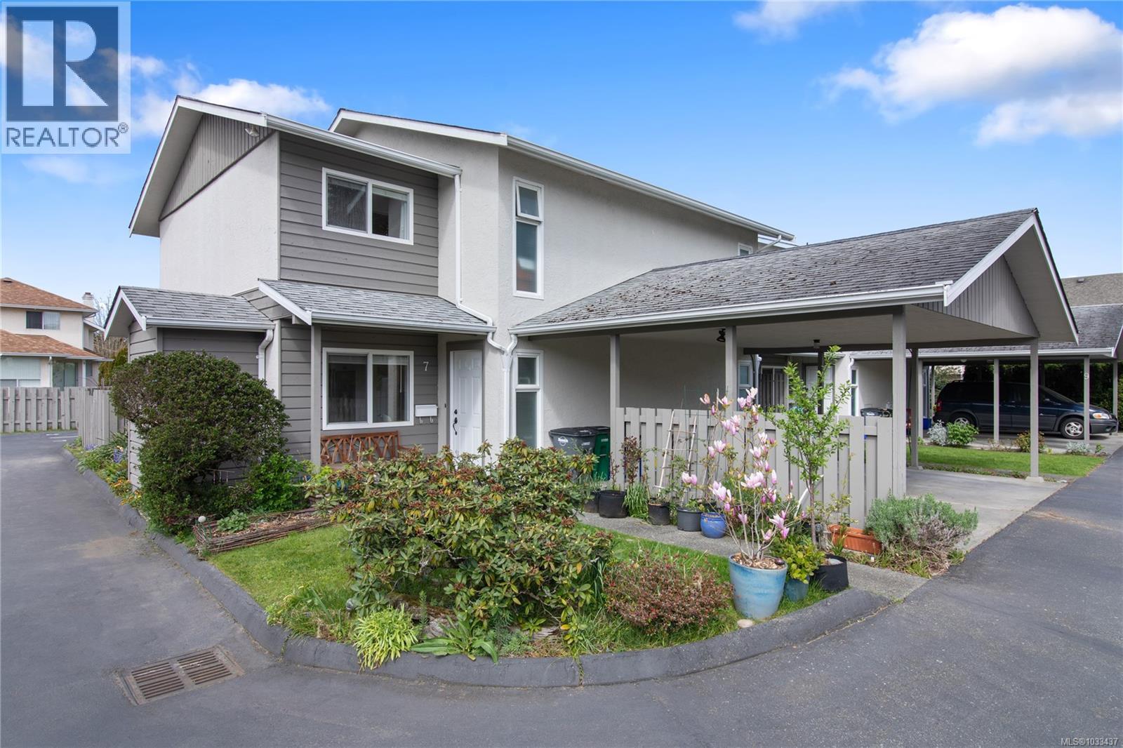 7 400 Culduthel Rd, Saanich, British Columbia
