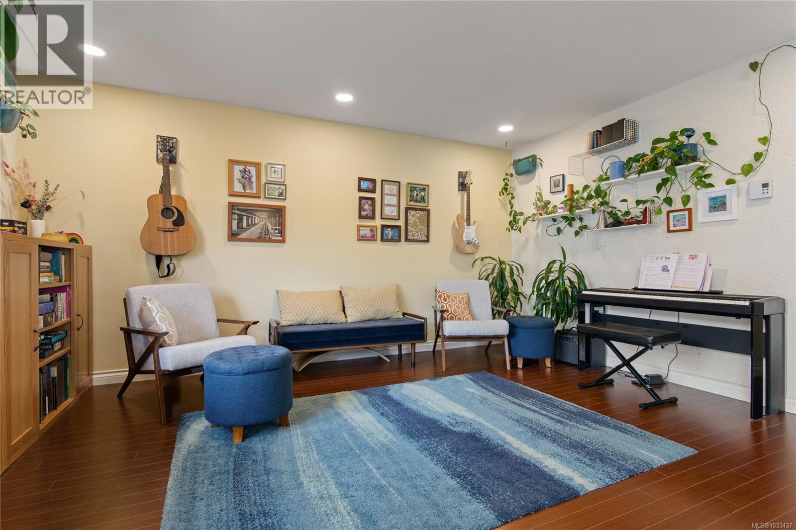 7 400 Culduthel Rd, Saanich, British Columbia  V8Z 1G1 - Photo 7 - 1033437