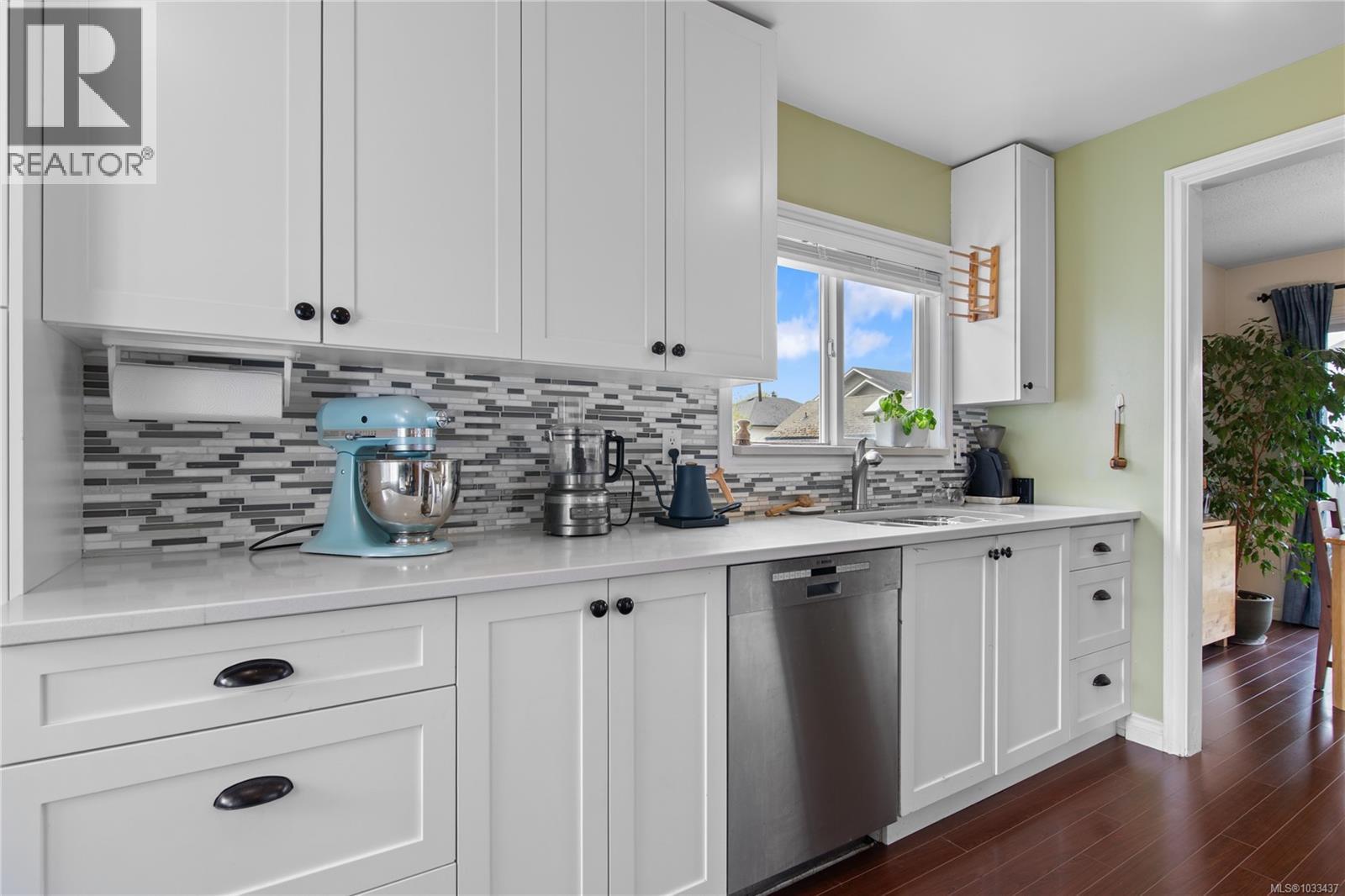 7 400 Culduthel Rd, Saanich, British Columbia  V8Z 1G1 - Photo 4 - 1033437