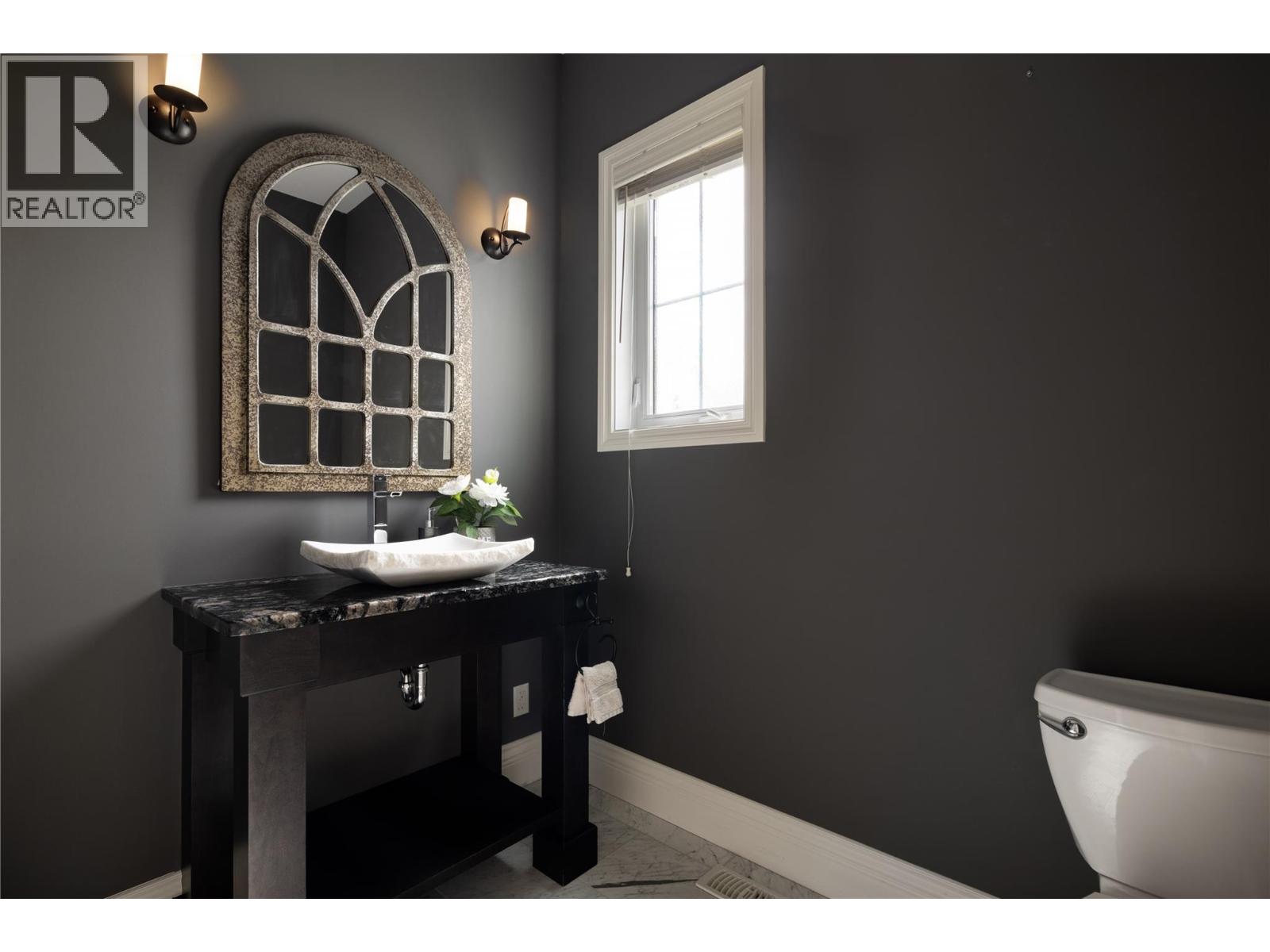 1010 Lamont Court, Kelowna, British Columbia  V1W 5J1 - Photo 13 - 10384640