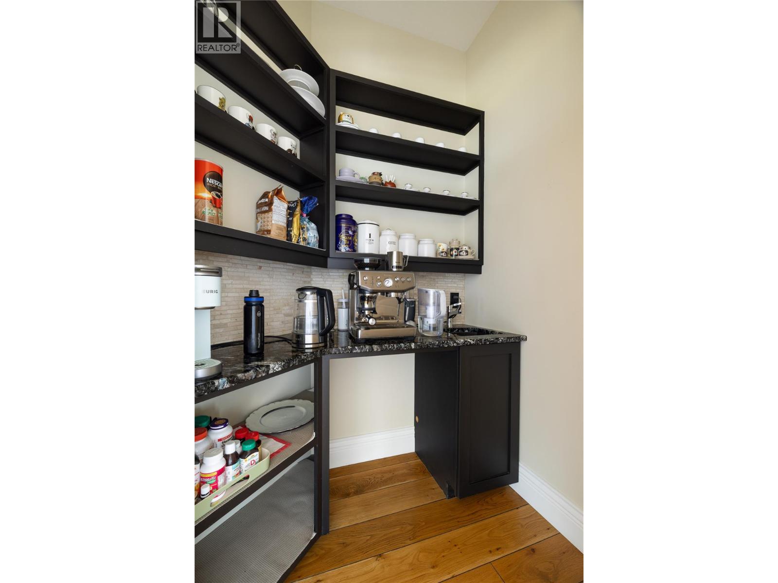 1010 Lamont Court, Kelowna, British Columbia  V1W 5J1 - Photo 11 - 10384640