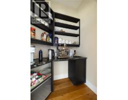1010 Lamont Court, Kelowna, British Columbia  V1W 5J1 - Photo 11 - 10384640