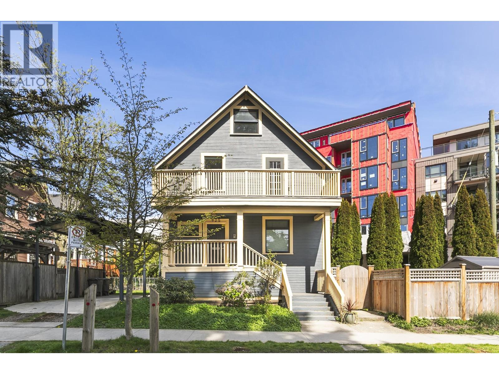 925 E 19TH AVENUE, Vancouver, British Columbia