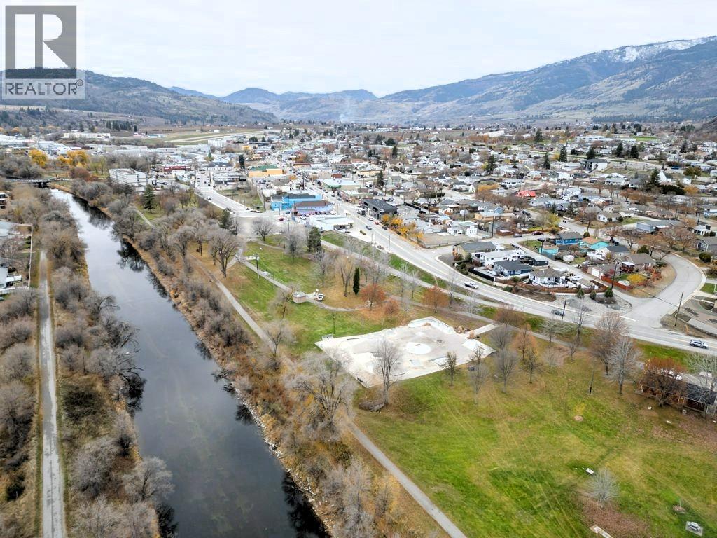 428 Hillcrest Avenue, Oliver, British Columbia  V0H 1T0 - Photo 43 - 10384891