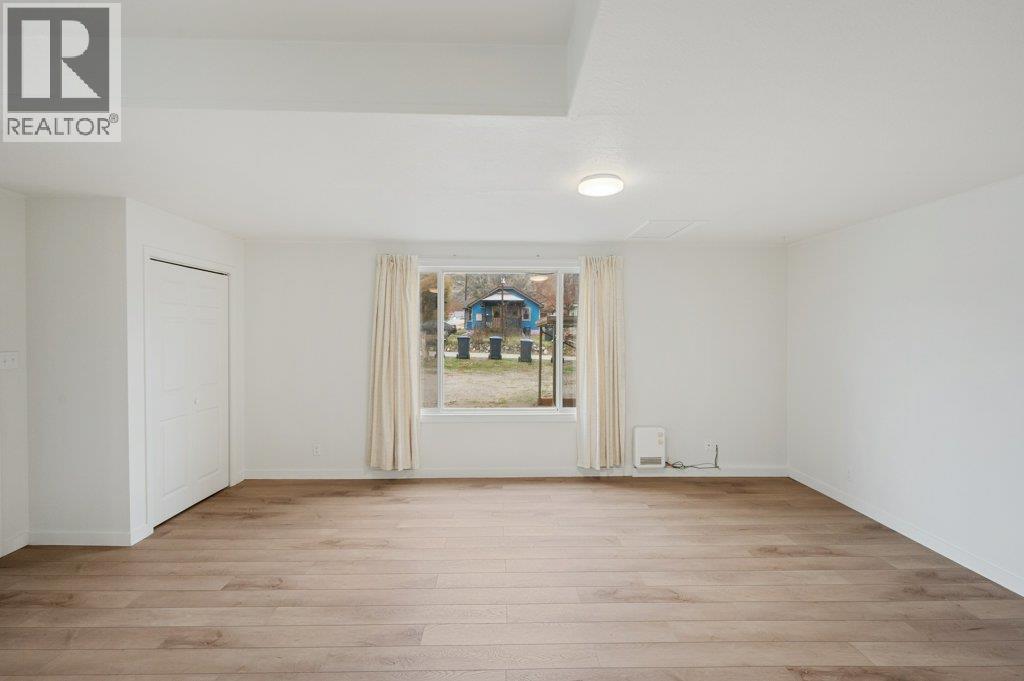 428 Hillcrest Avenue, Oliver, British Columbia  V0H 1T0 - Photo 9 - 10384891