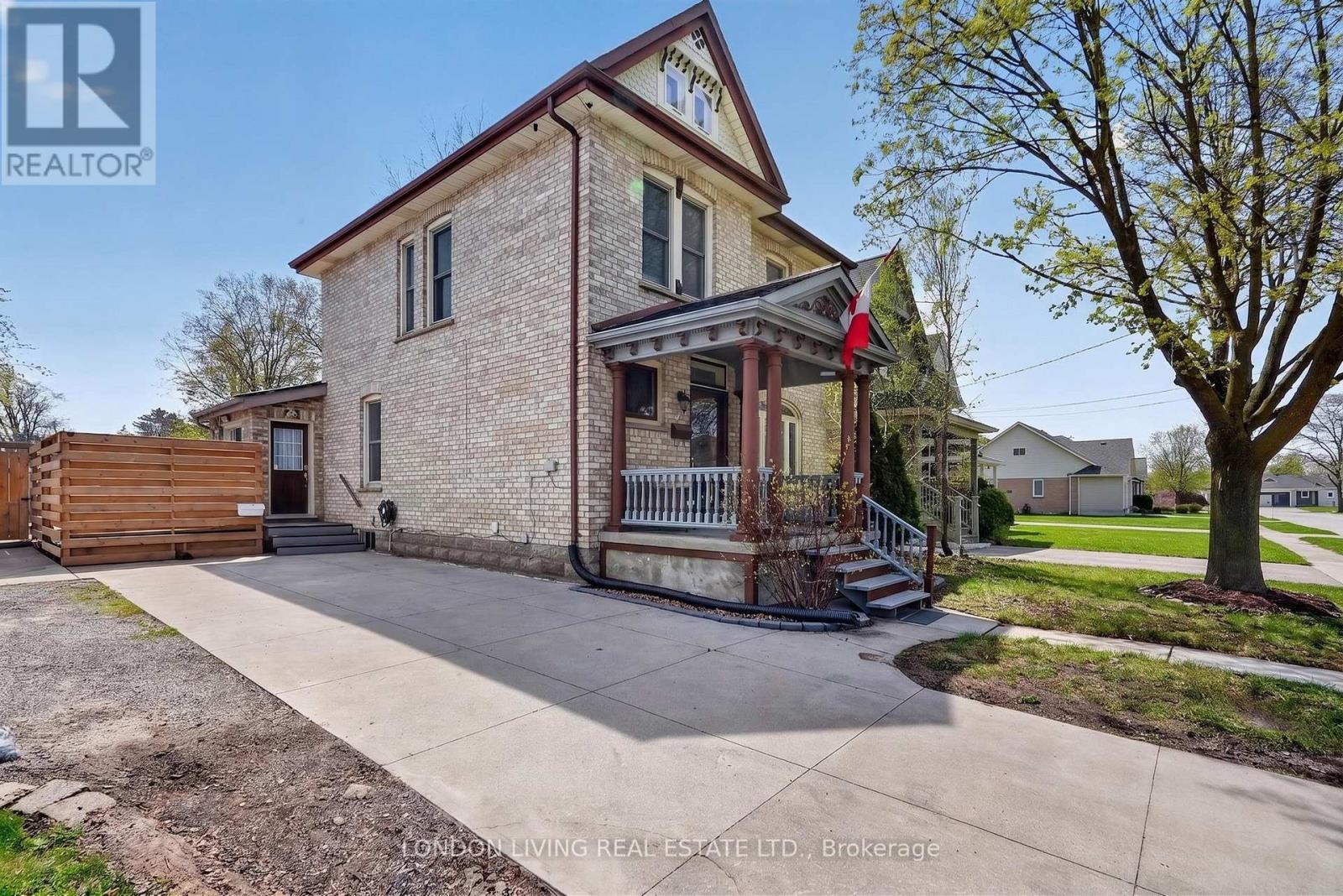 141 Bruce Street, London South, Ontario  N6C 1G9 - Photo 2 - X13049060
