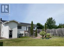 51 Snow Crescent