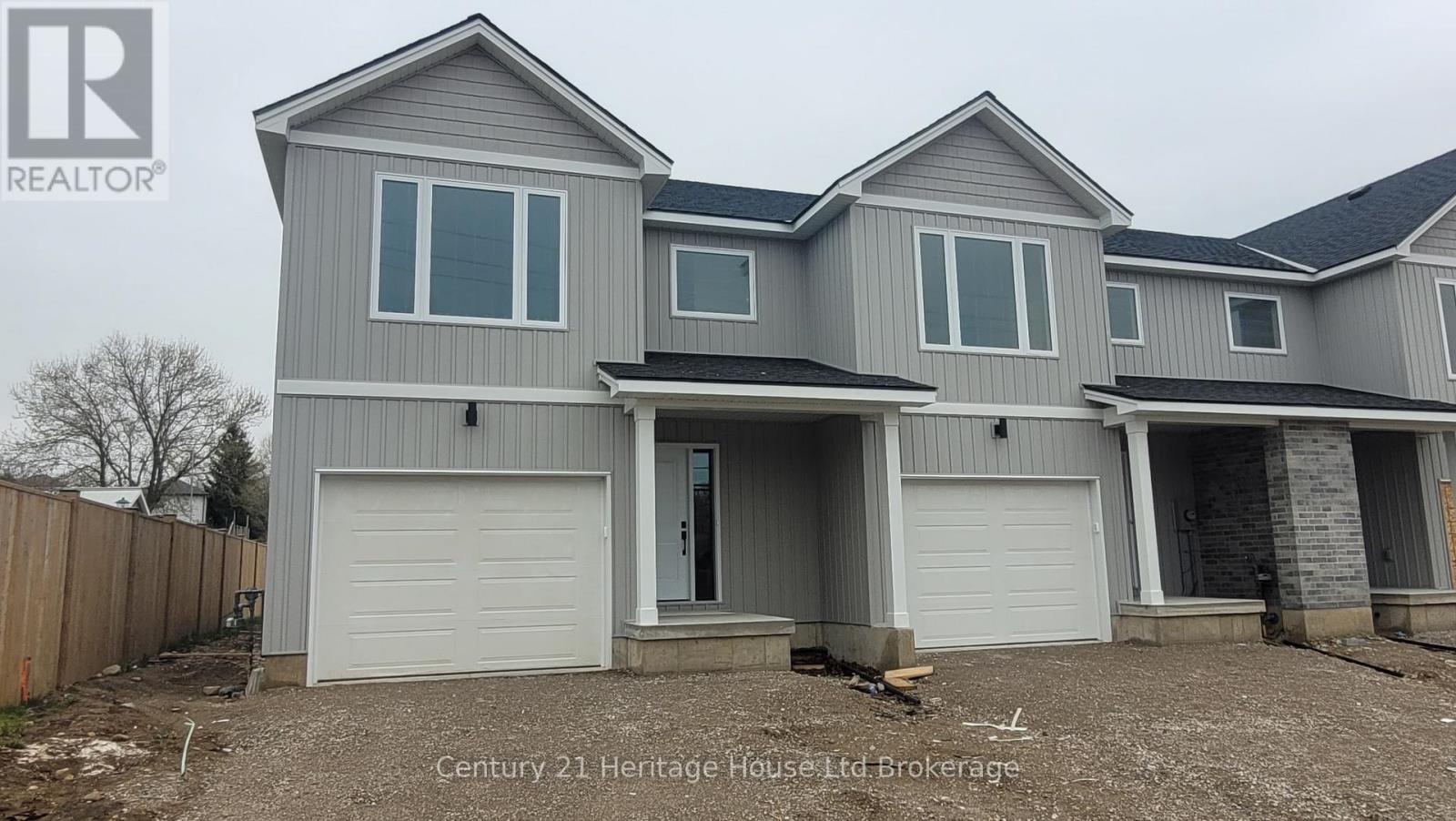 56 Park Row, Woodstock, Ontario  N4S 1V8 - Photo 2 - X12757450