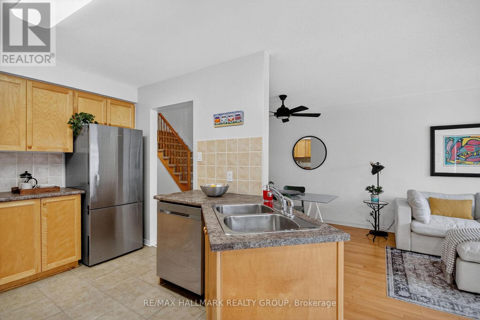 135 Gatespark Private, Ottawa, Ontario  K2T 1L1 - Photo 15 - X13049110