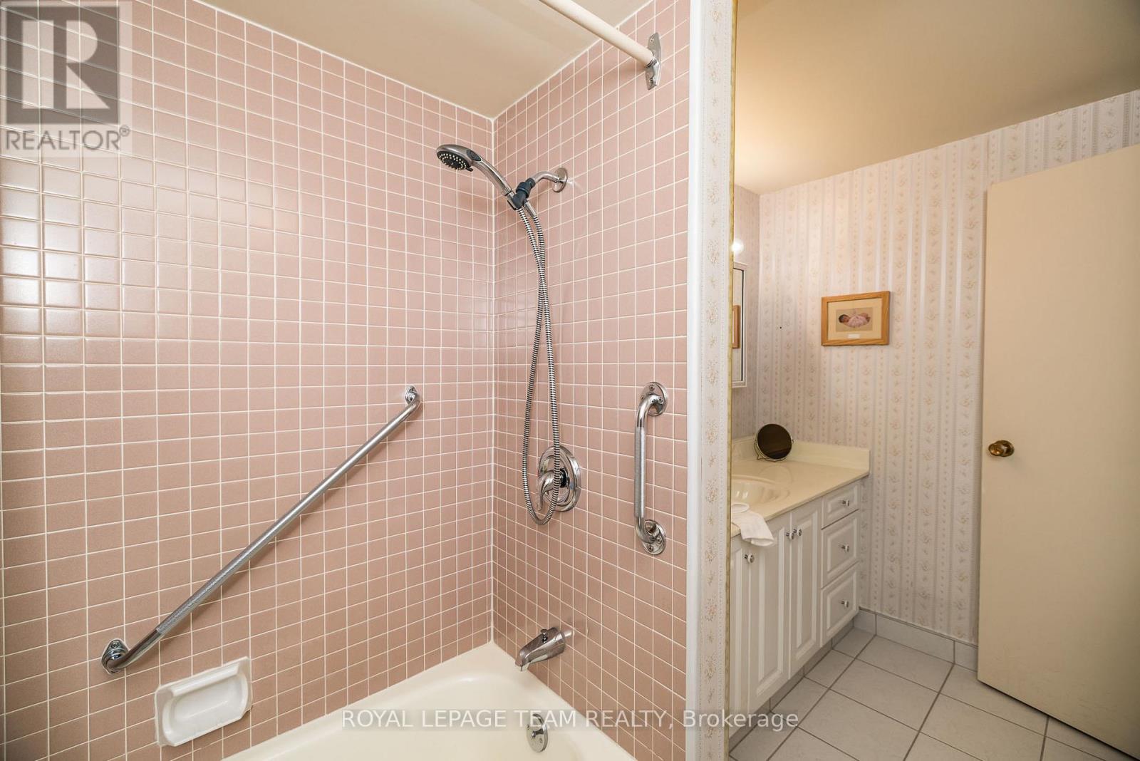 701 - 1356 Meadowlands Drive E, Ottawa, Ontario  K2E 6K6 - Photo 23 - X13049176