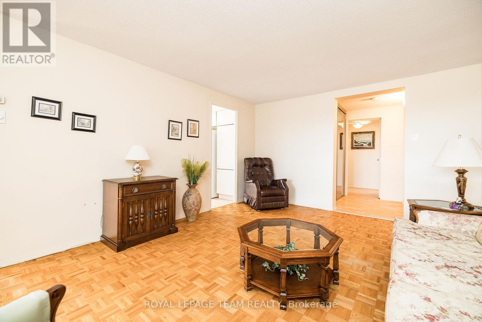 701 - 1356 Meadowlands Drive E, Ottawa, Ontario  K2E 6K6 - Photo 7 - X13049176