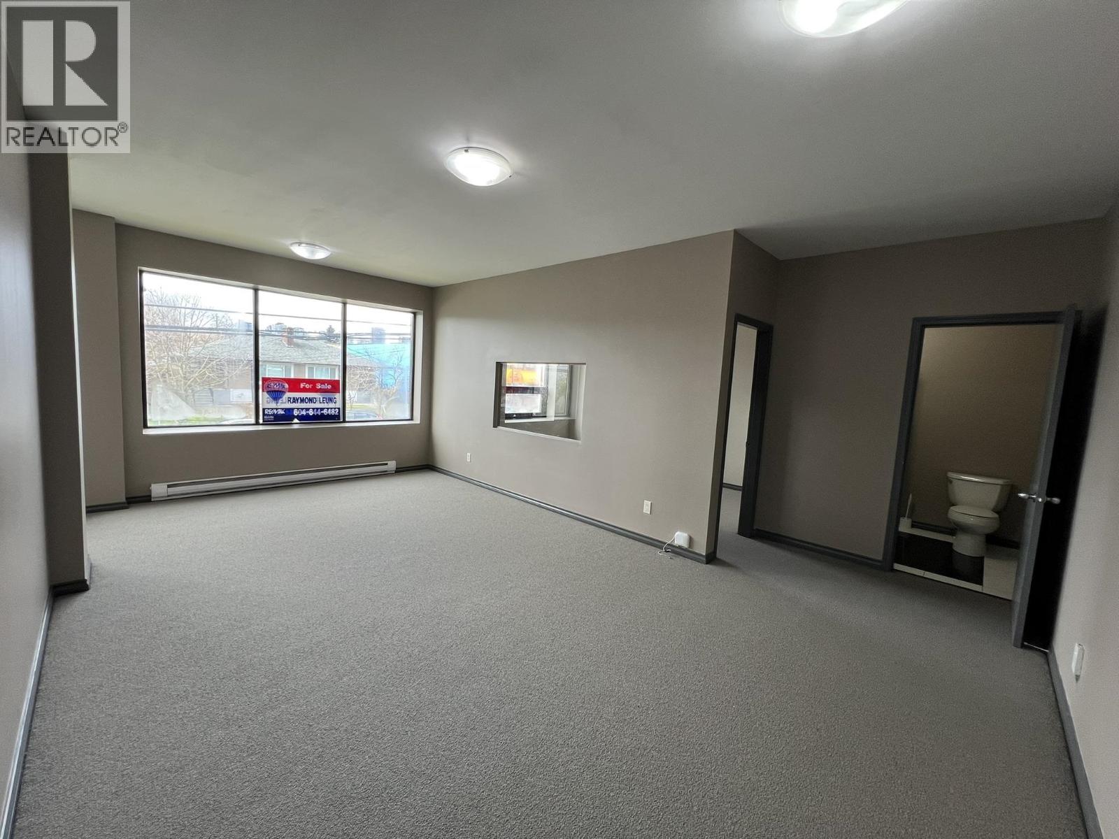 B Upper 7156 Gilley Avenue, Burnaby, British Columbia  V5J 4X2 - Photo 3 - C8075721