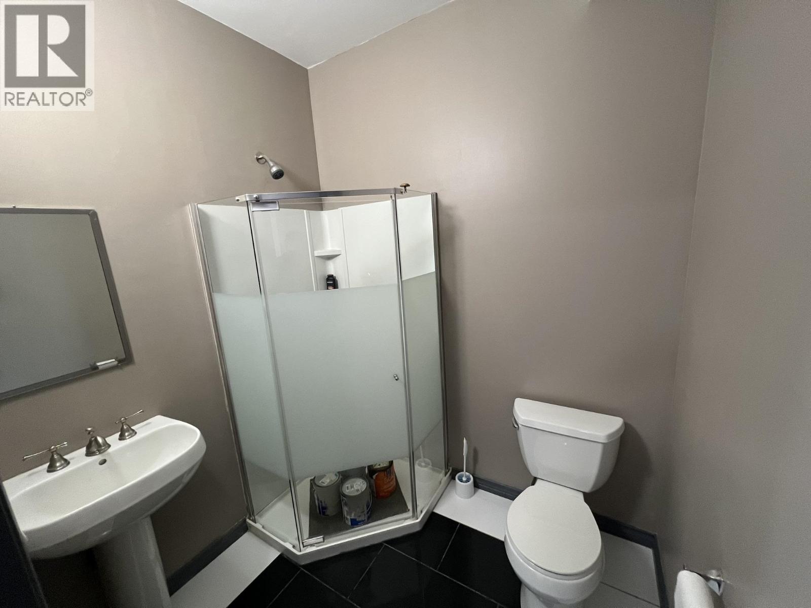 B Upper 7156 Gilley Avenue, Burnaby, British Columbia  V5J 4X2 - Photo 6 - C8075721