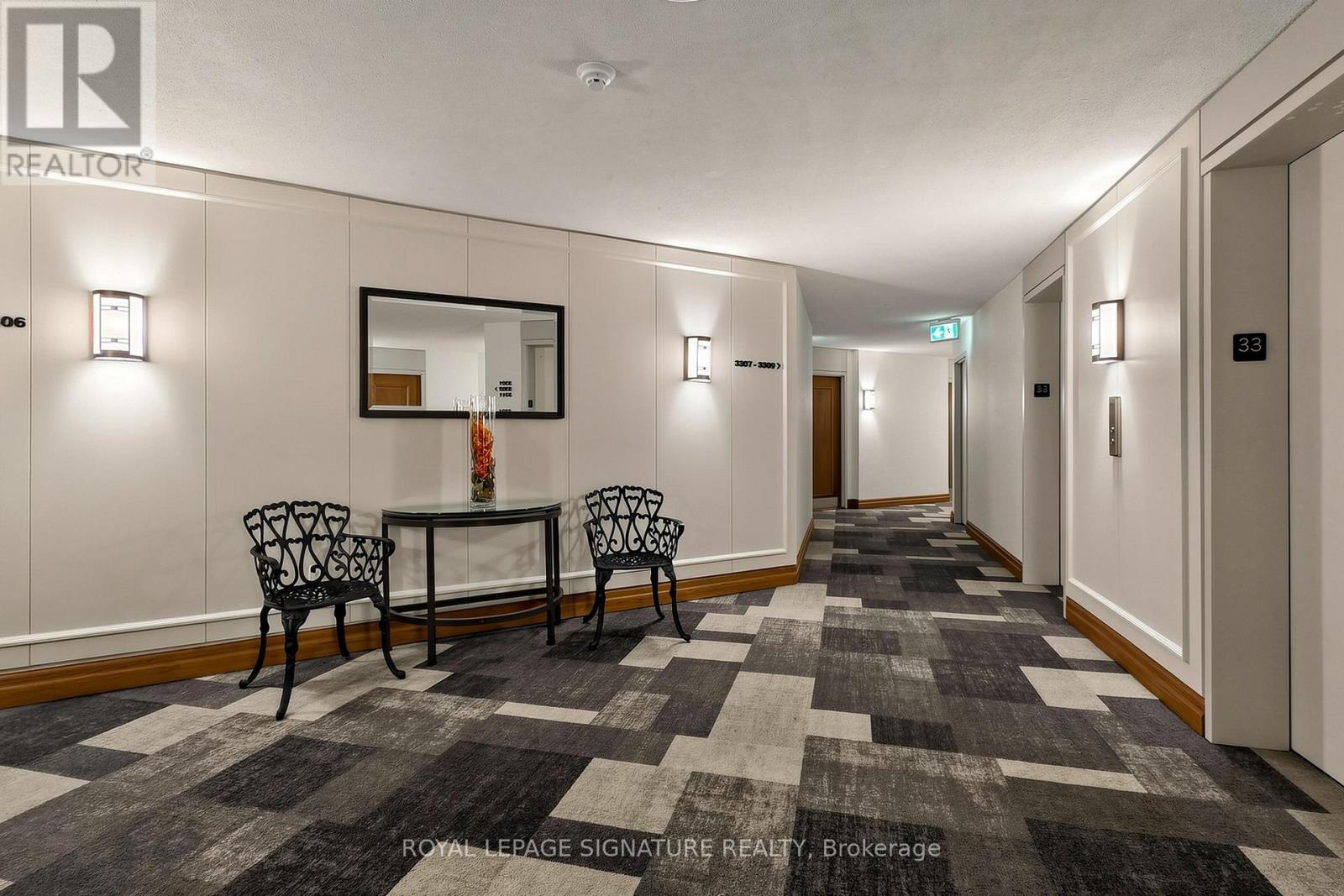 3307 - 5 Concorde Place, Toronto, Ontario  M3C 3M8 - Photo 4 - C13047542