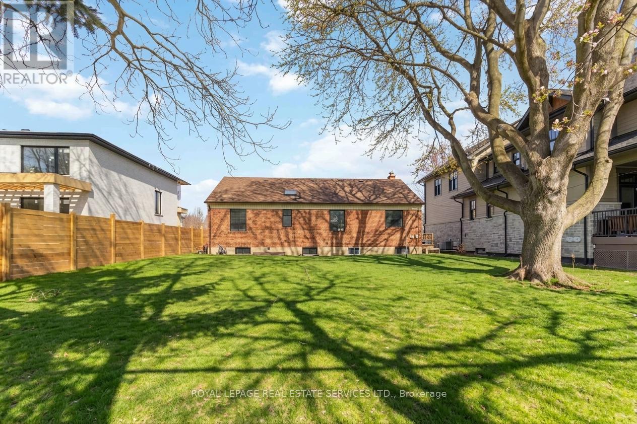 Main - 2046 Redan Drive, Mississauga, Ontario  L4Y 1N8 - Photo 29 - W12836242